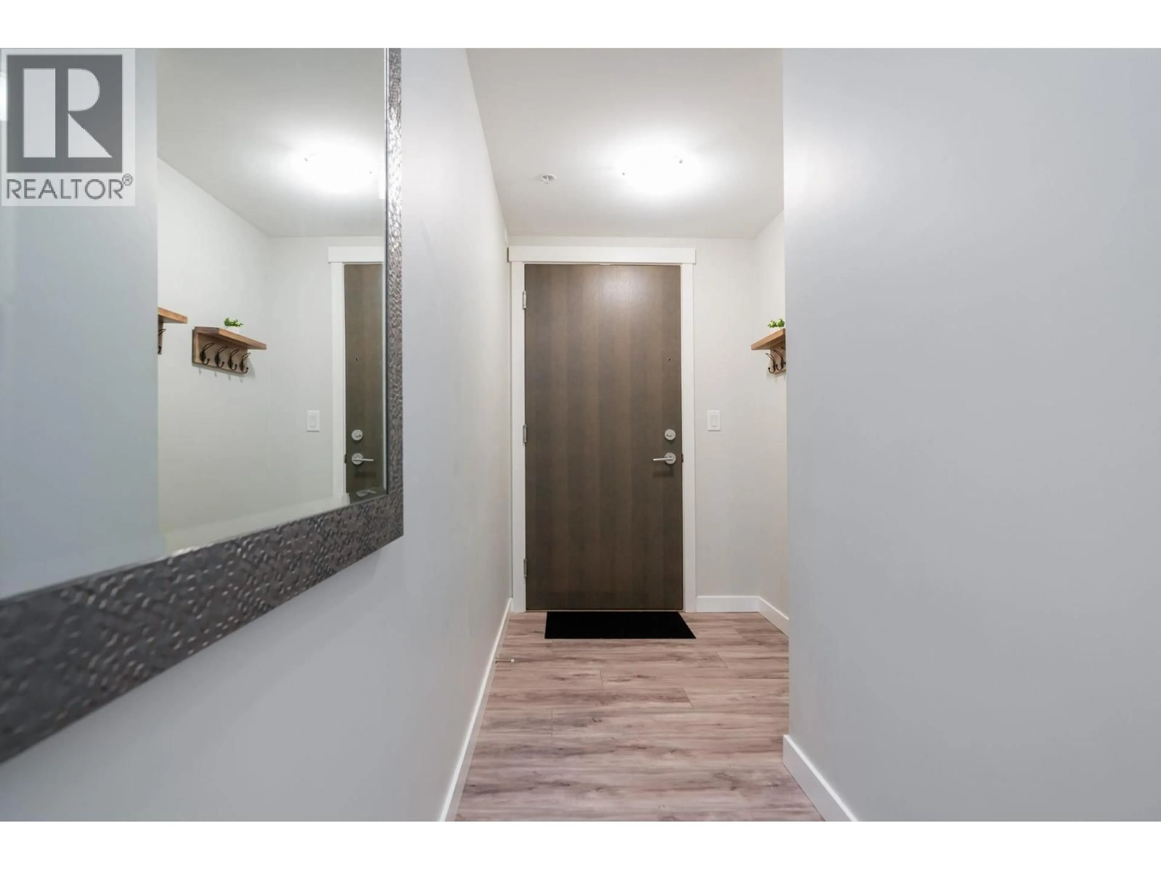 Indoor entryway for 605 - 3281 KENT AVENUE NORTH, Vancouver British Columbia V5S0C4