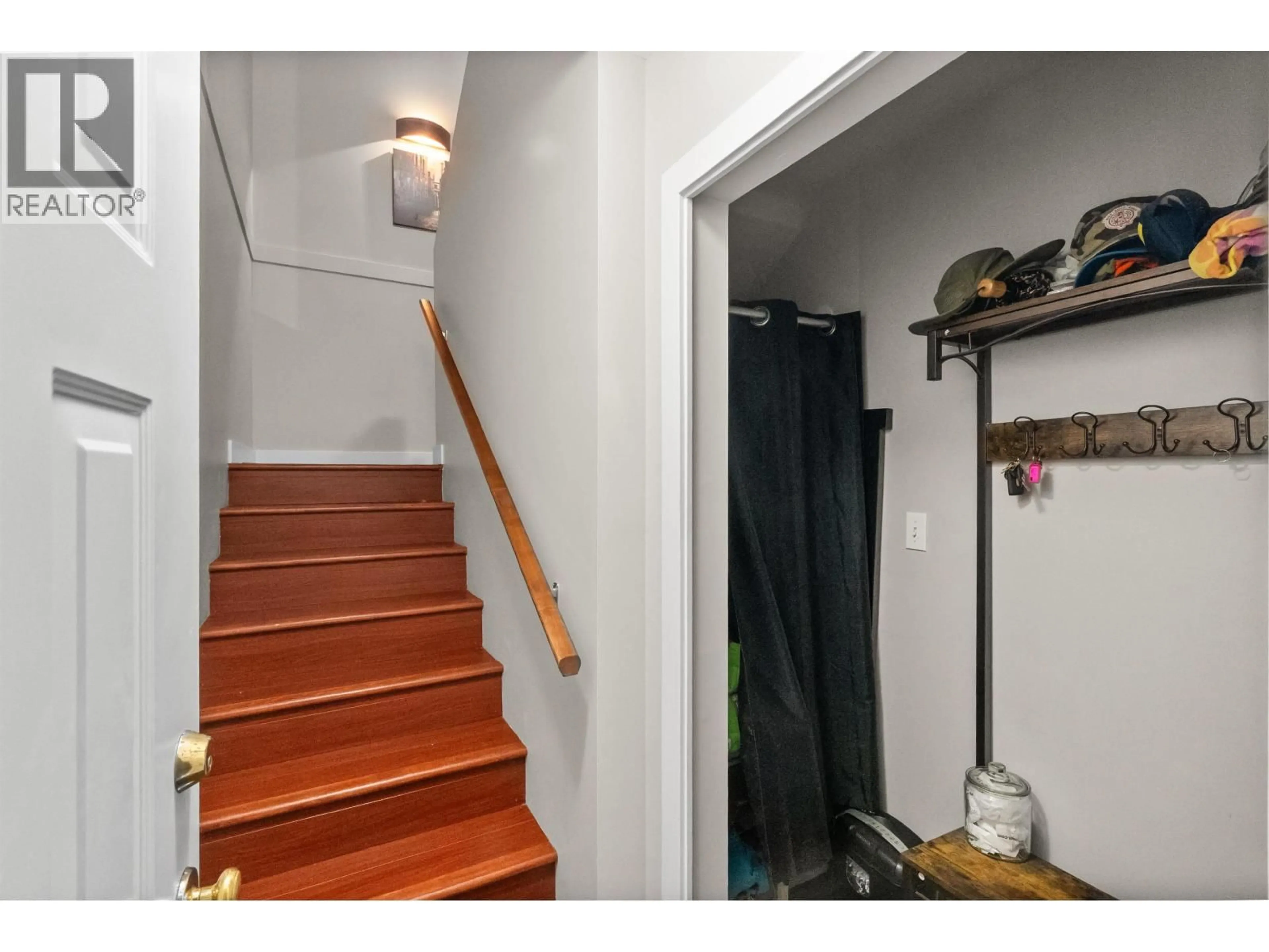 Unknown for 8 - 2120 CENTRAL AVENUE, Port Coquitlam British Columbia V3C1V5