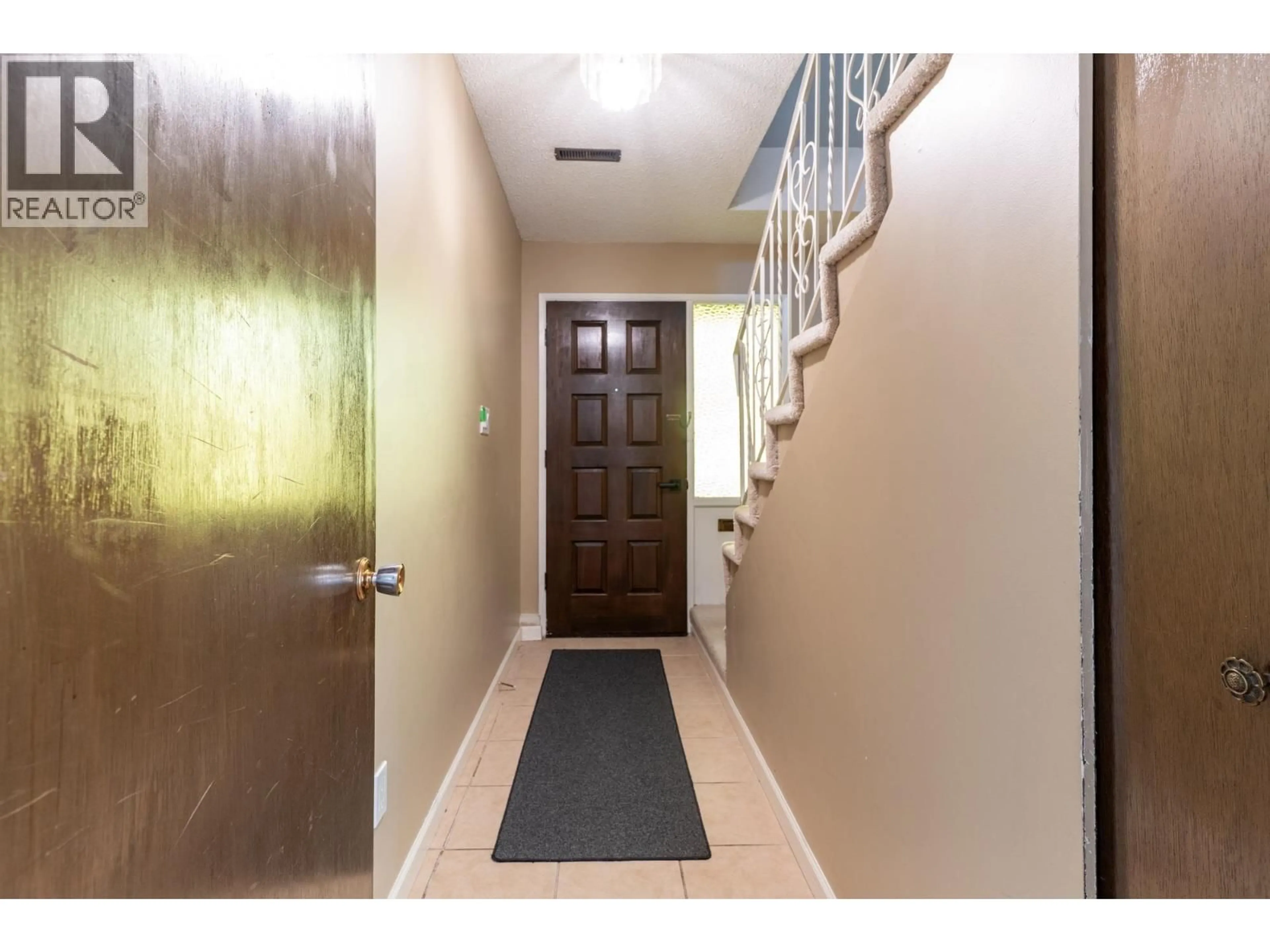 Indoor entryway for 4418 SAVOY STREET, Delta British Columbia V4K1P2