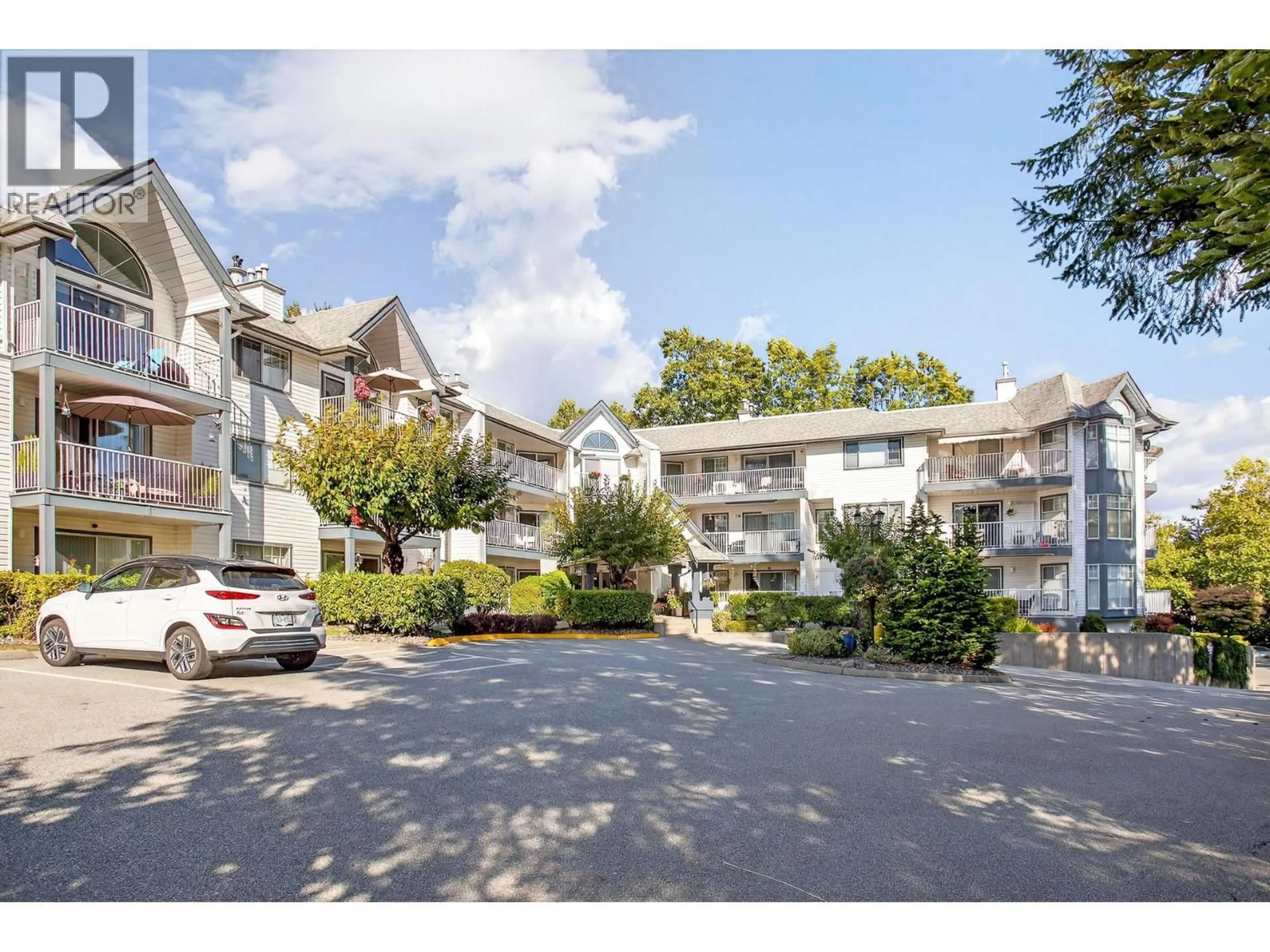 Unknown for 301 - 11601 227 STREET, Maple Ridge British Columbia V2X0J7