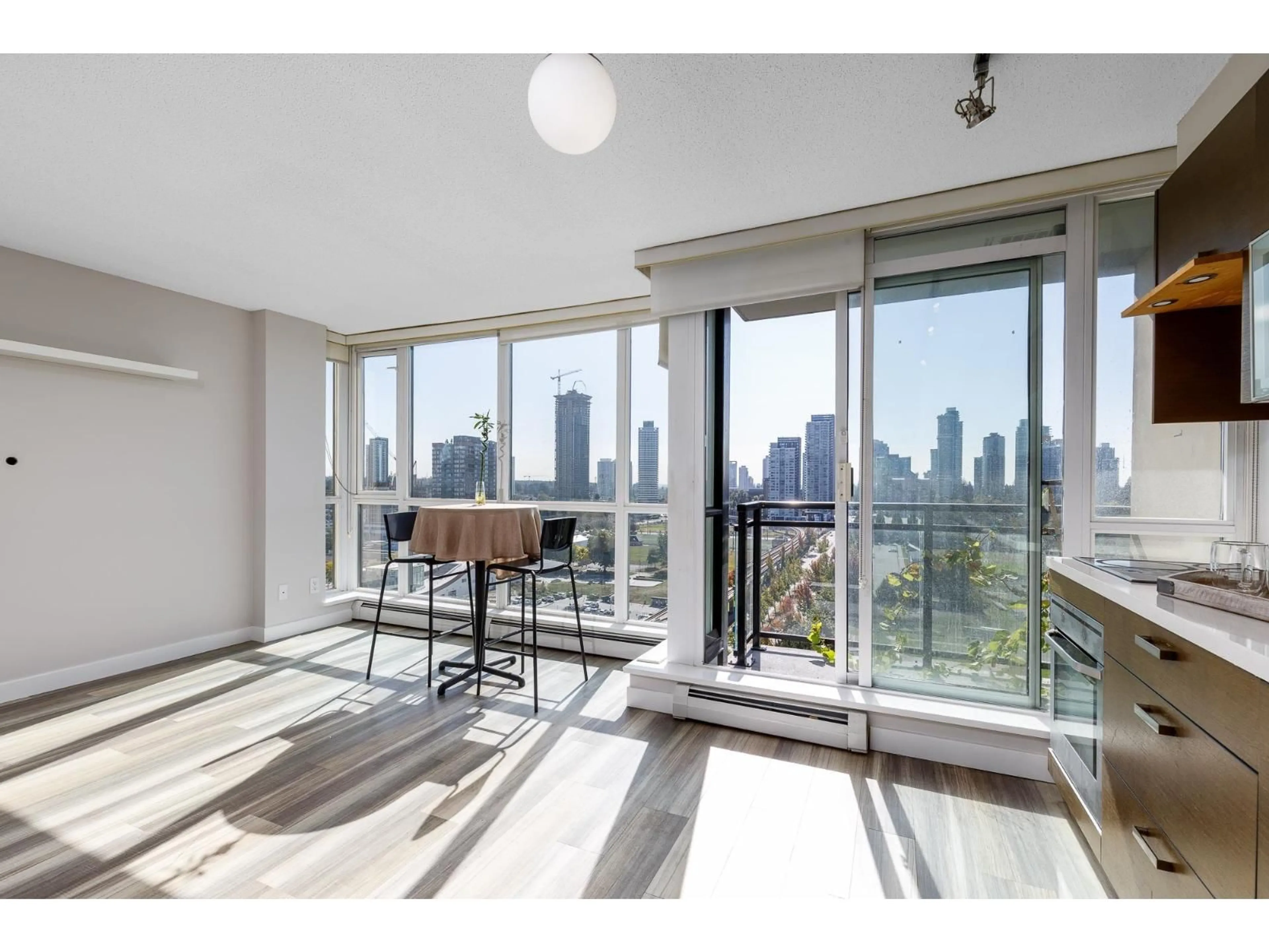 A pic of a room for 1603 - 10777 UNIVERSITY, Surrey British Columbia V3T0E6
