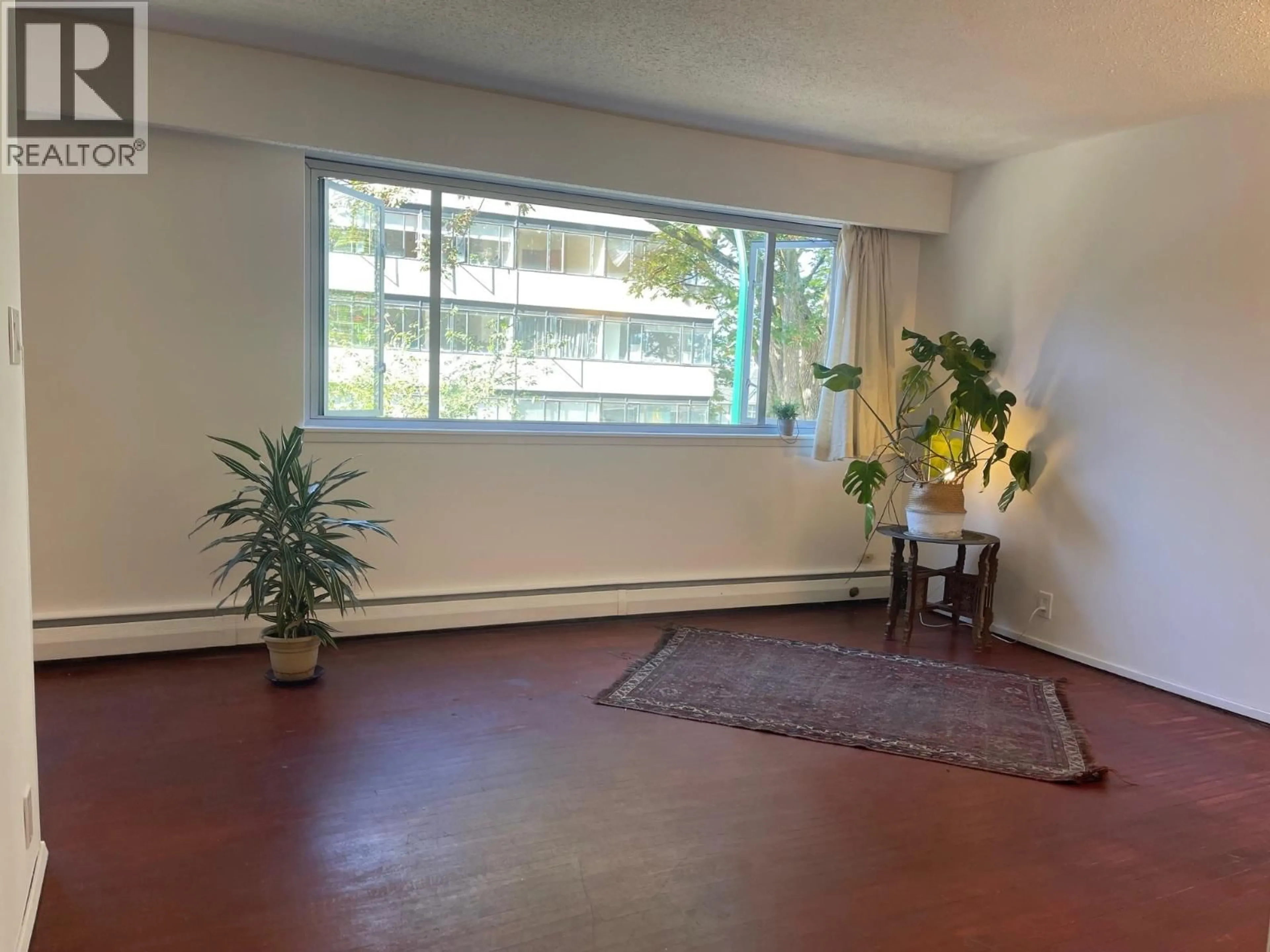 A pic of a room for 210 - 1050 JERVIS STREET, Vancouver British Columbia V6E2C1