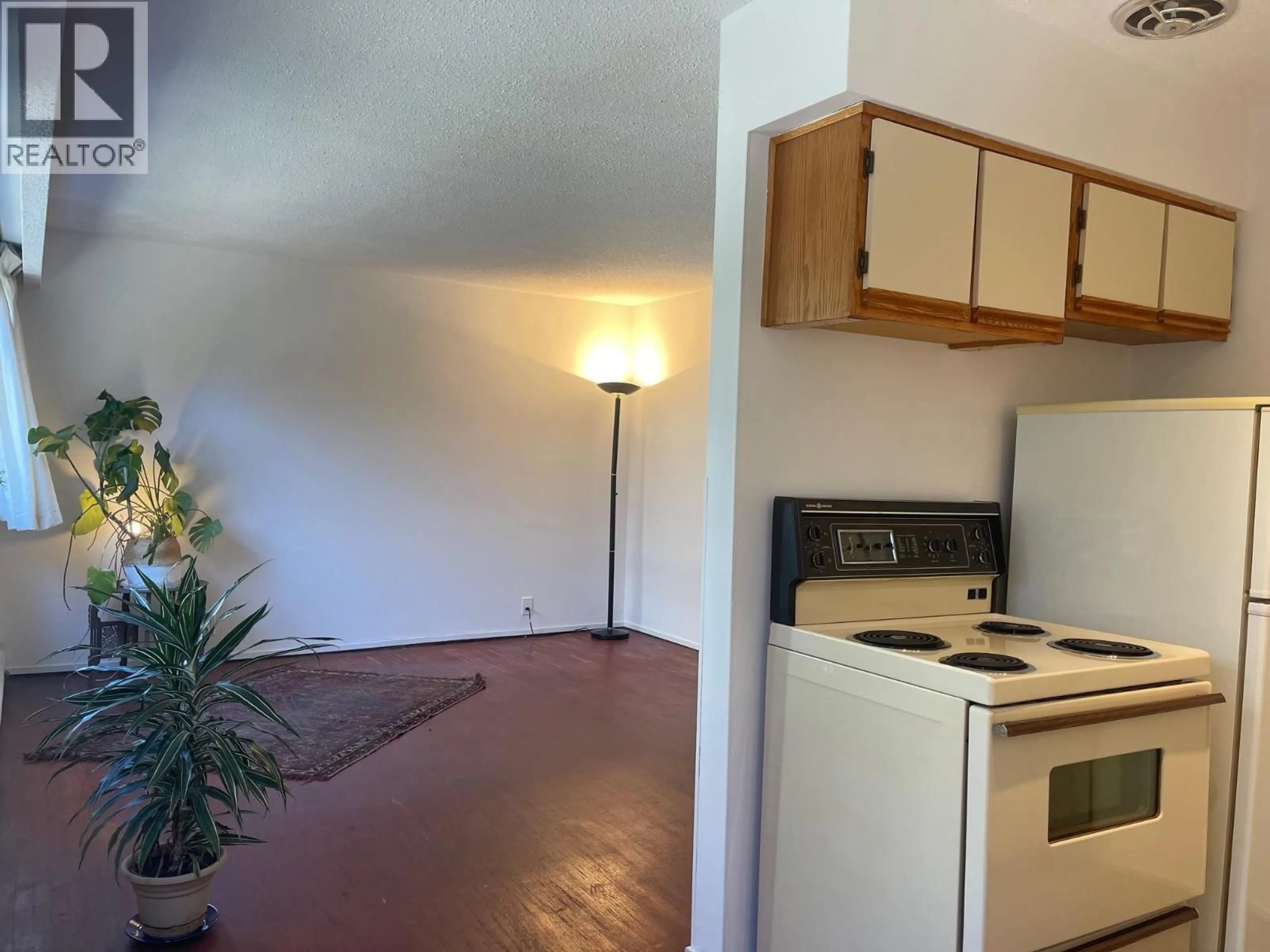 A pic of a room for 210 - 1050 JERVIS STREET, Vancouver British Columbia V6E2C1