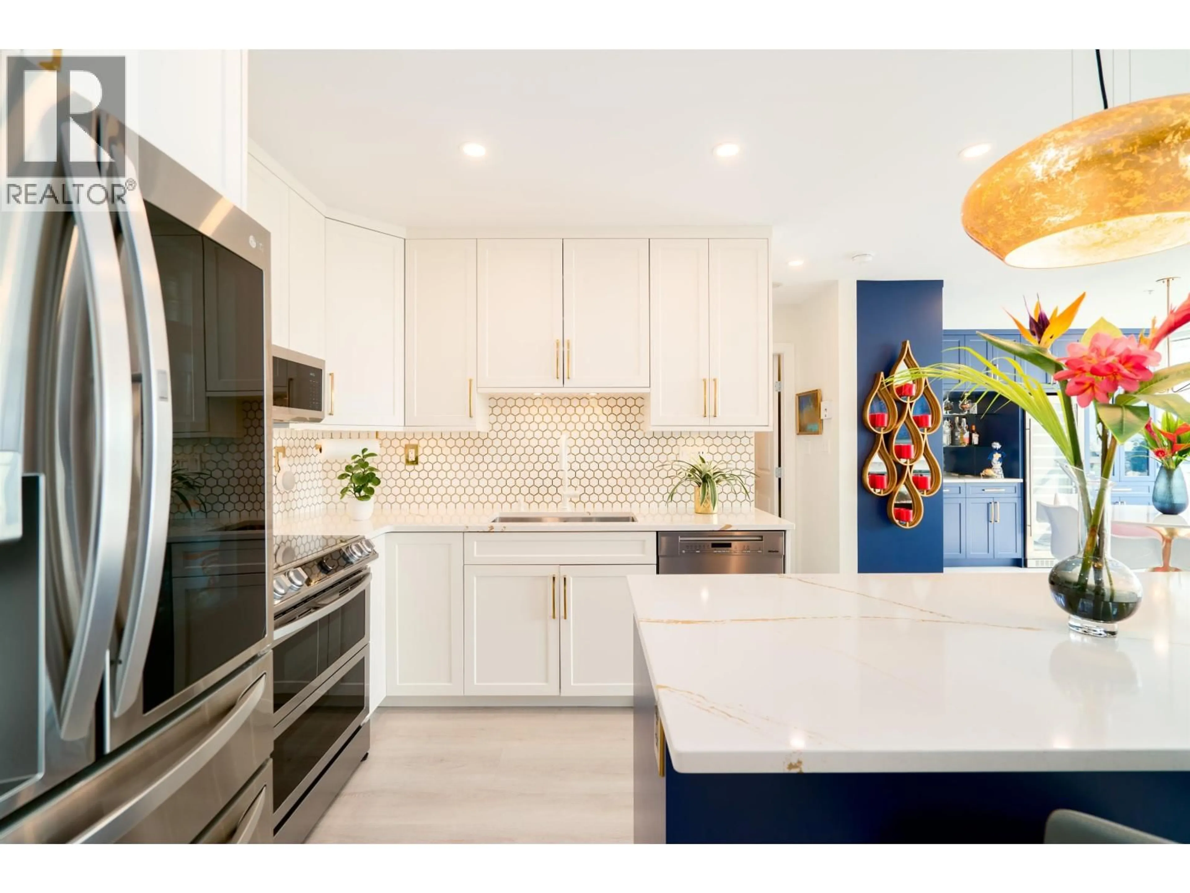 Contemporary kitchen, ceramic/tile floor for 804 - 12069 HARRIS ROAD, Pitt Meadows British Columbia V3Y0C8