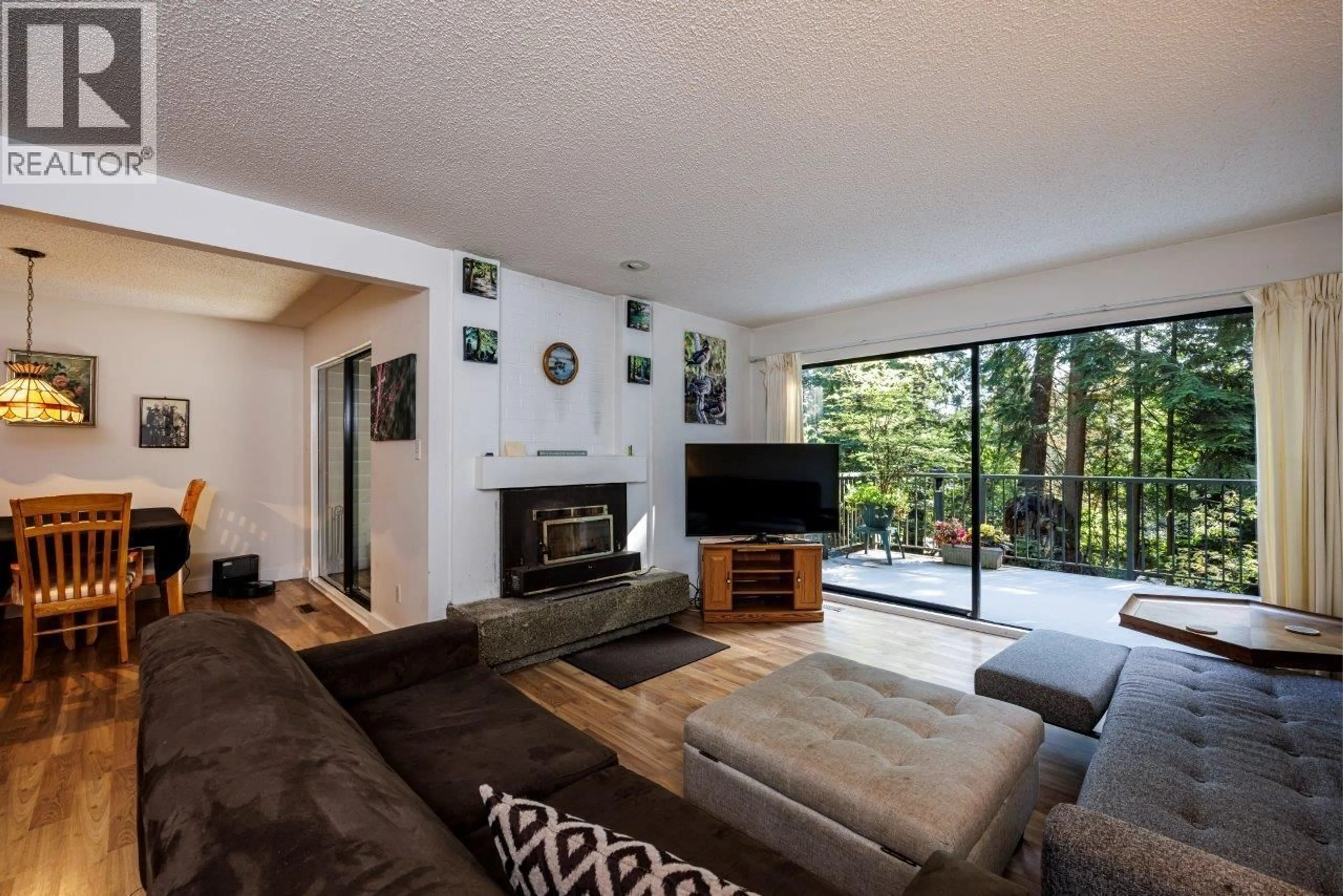 Living room with furniture, unknown for 873 HENDECOURT ROAD, North Vancouver British Columbia V7K2X5
