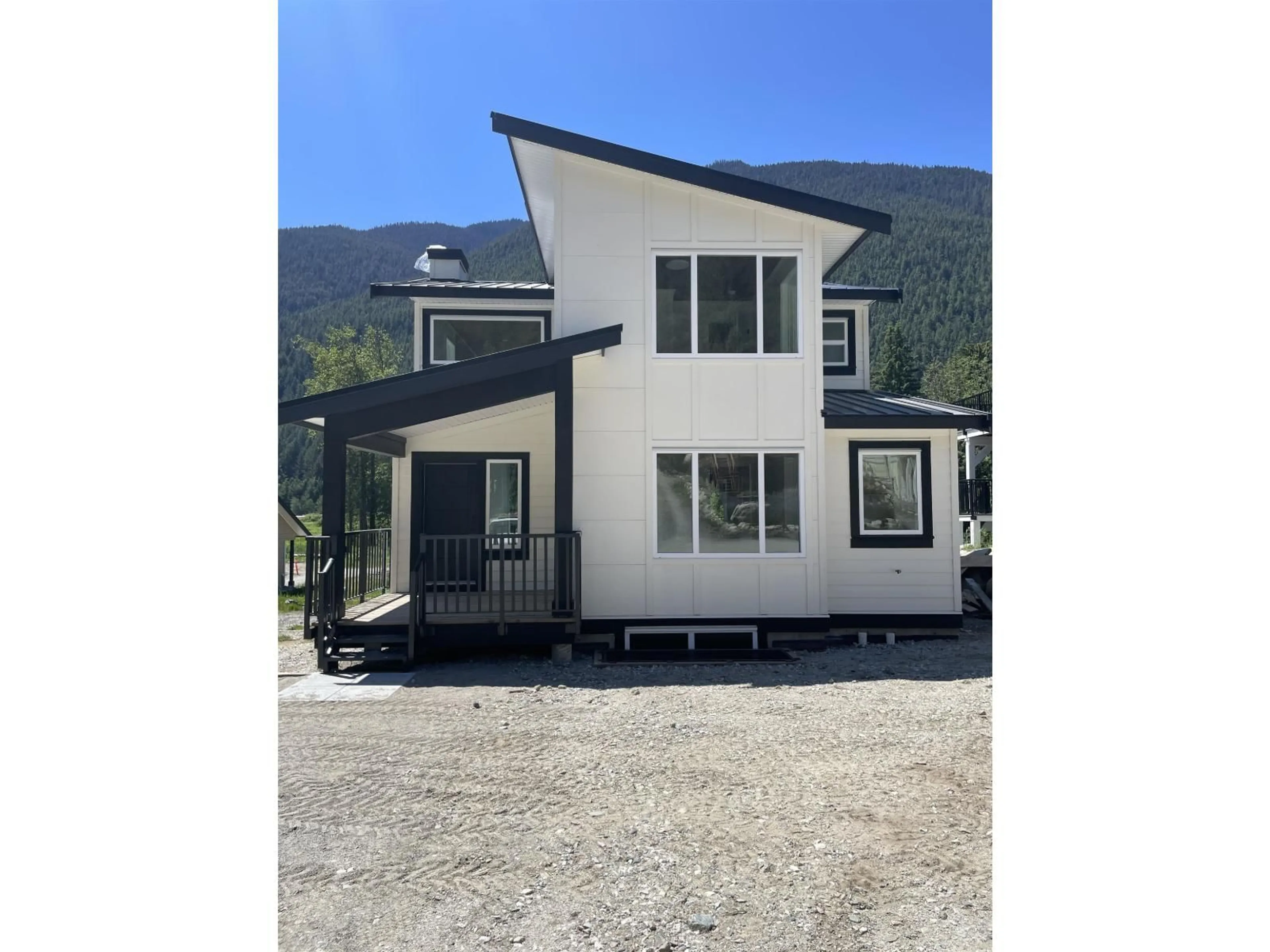 Home with vinyl exterior material, mountain view for 71423 GROVE BOULEVARD, Sunshine Valley British Columbia V0X1L5