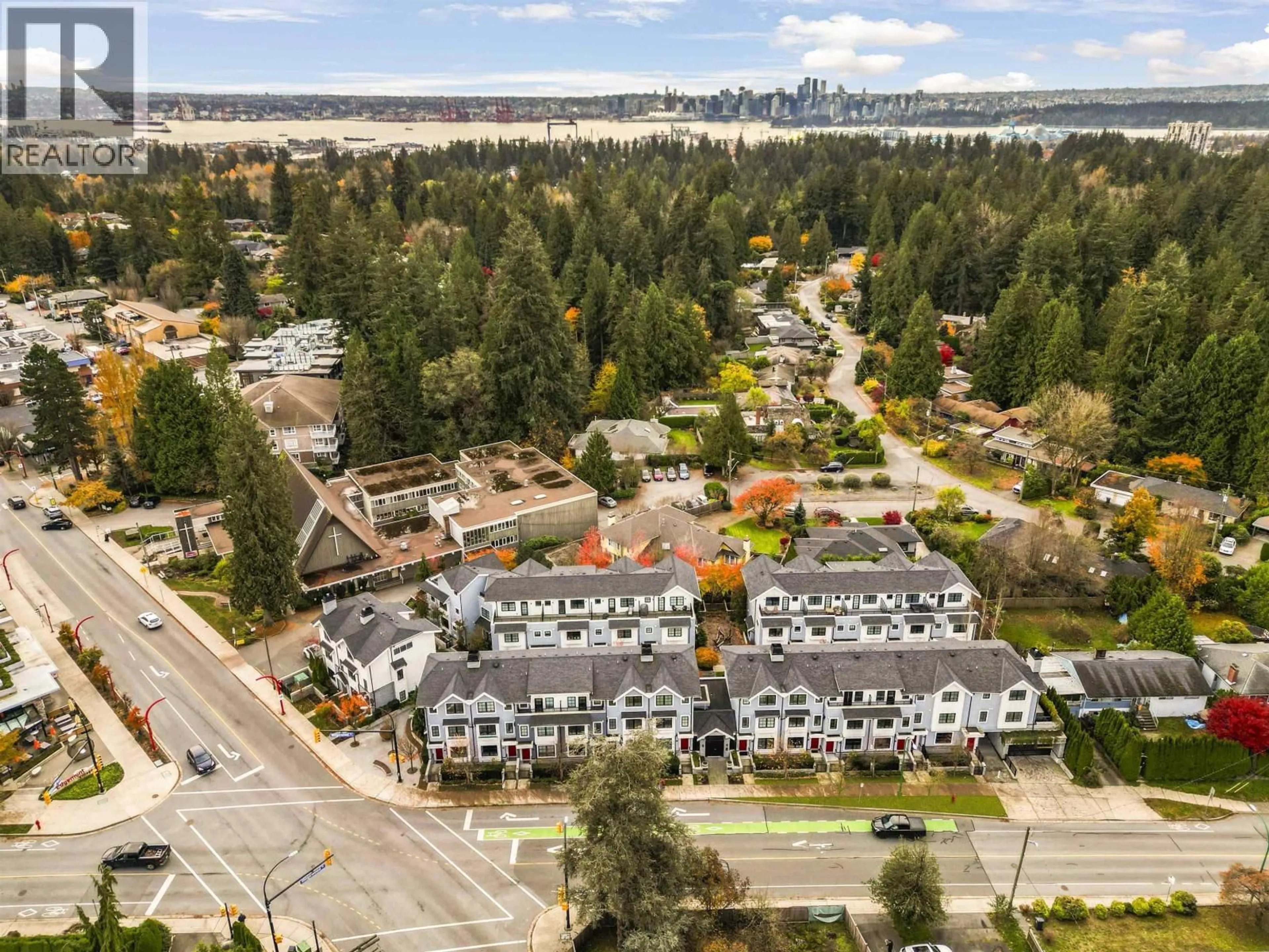 A pic from outside/outdoor area/front of a property/back of a property/a pic from drone, city buildings view from balcony for 5 - 1133 RIDGEWOOD DRIVE, North Vancouver British Columbia V7R0A4