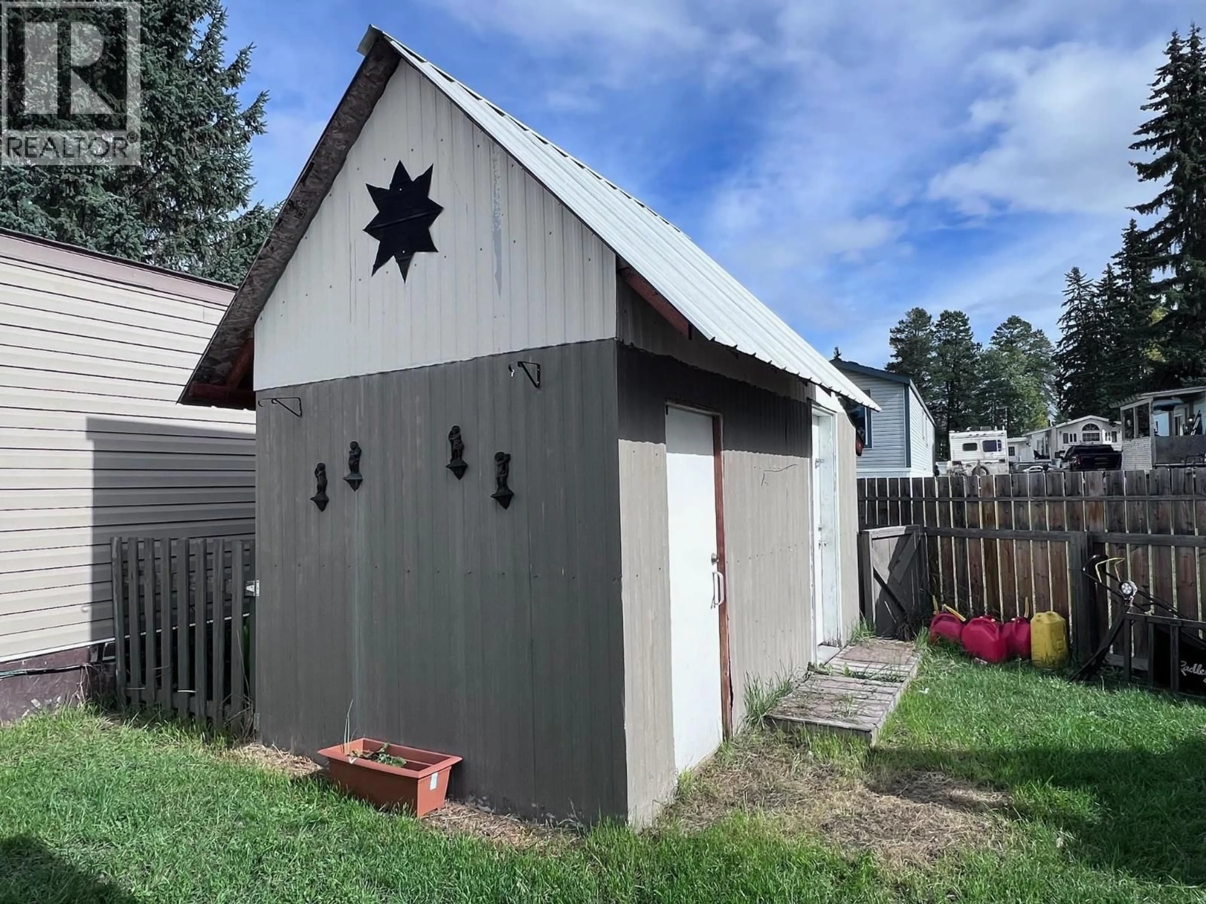 Shed for 24 - 95 LAIDLAW ROAD, Smithers British Columbia V0J2N6