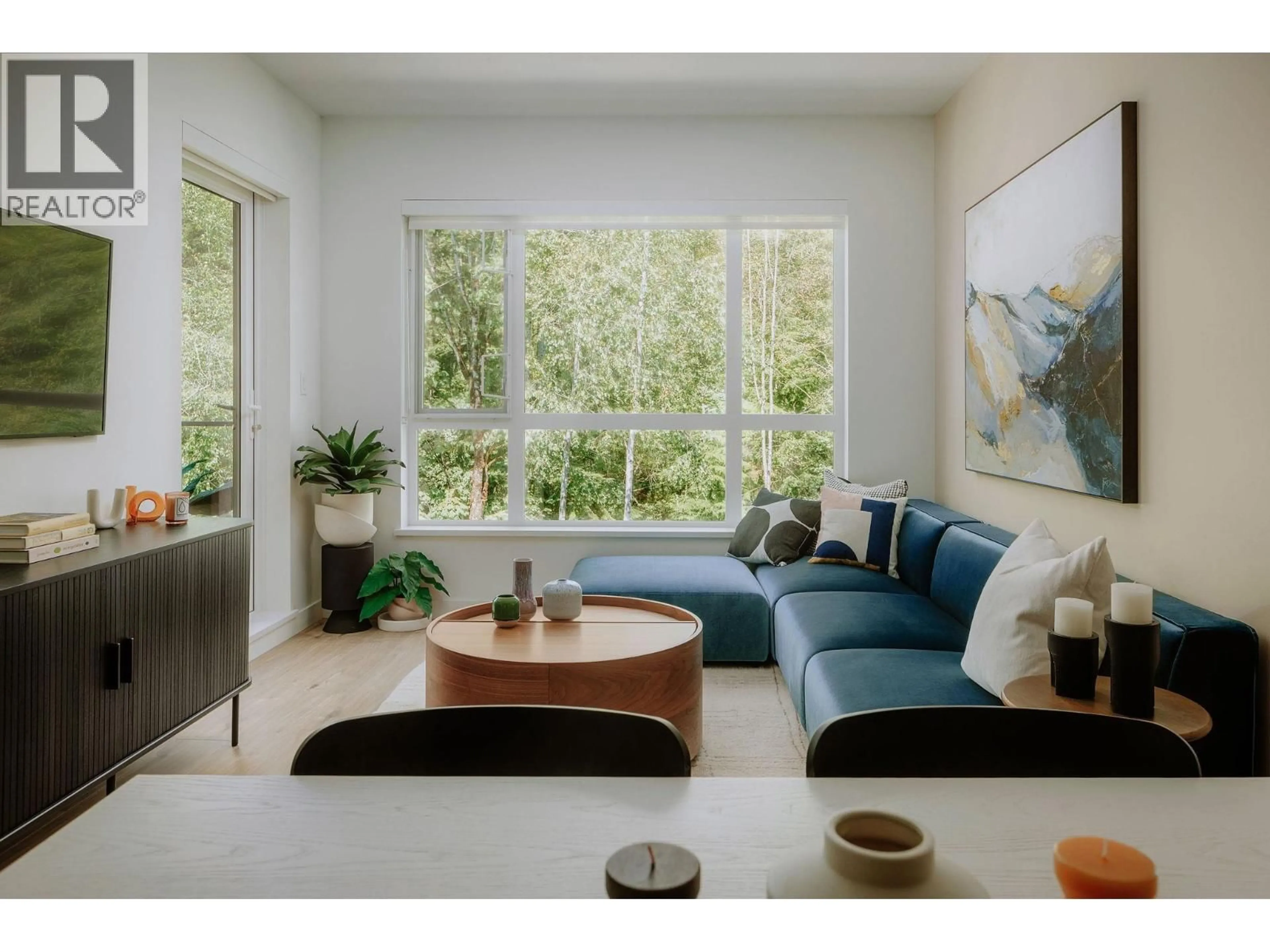Living room with furniture, unknown for 615 - 3594 MALSUM DRIVE, North Vancouver British Columbia V7G0B4