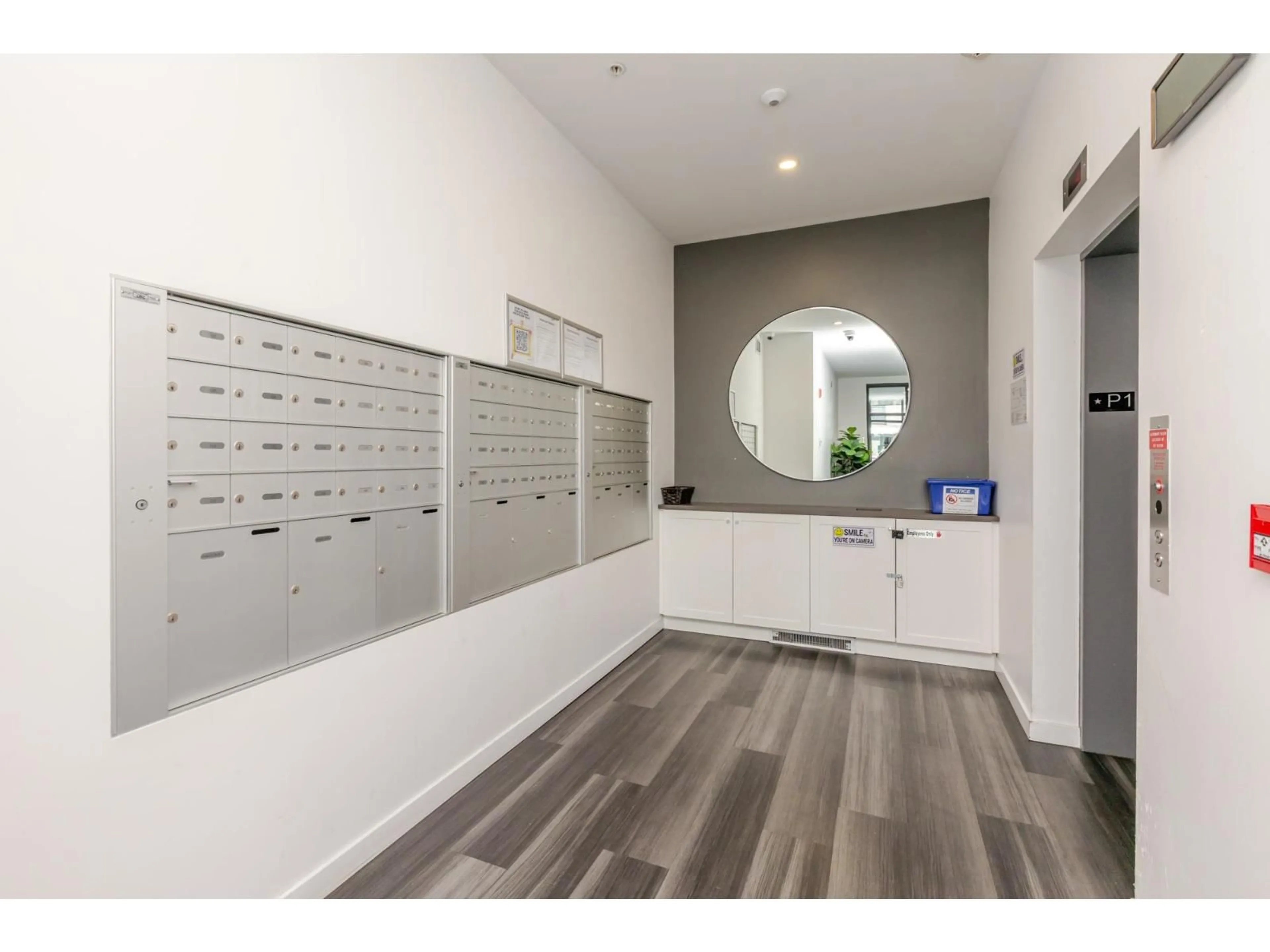 Indoor foyer for 302 - 13628 81A, Surrey British Columbia V3W3E2