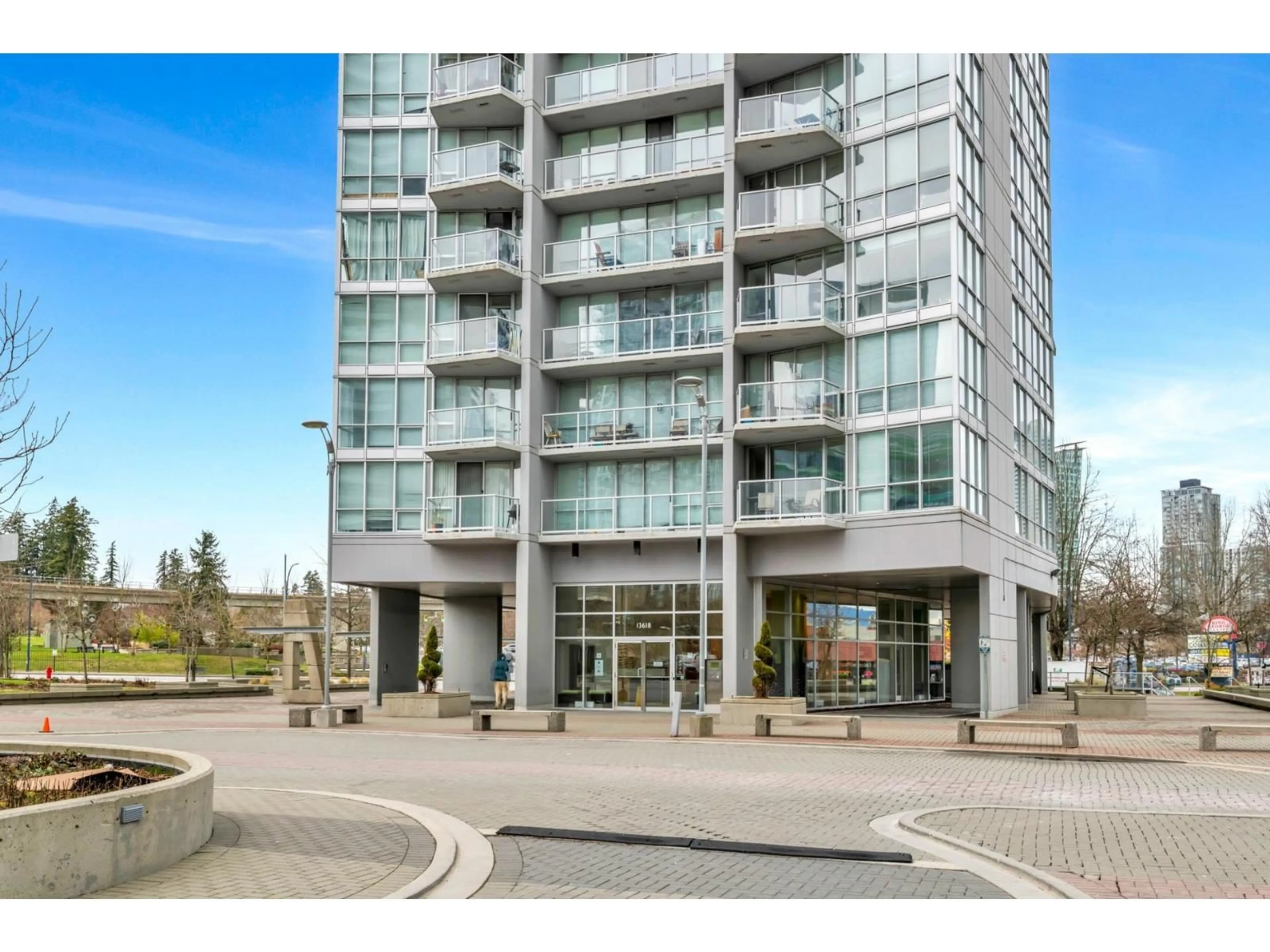 Indoor foyer for 3106 - 13618 100, Surrey British Columbia V3T0A8