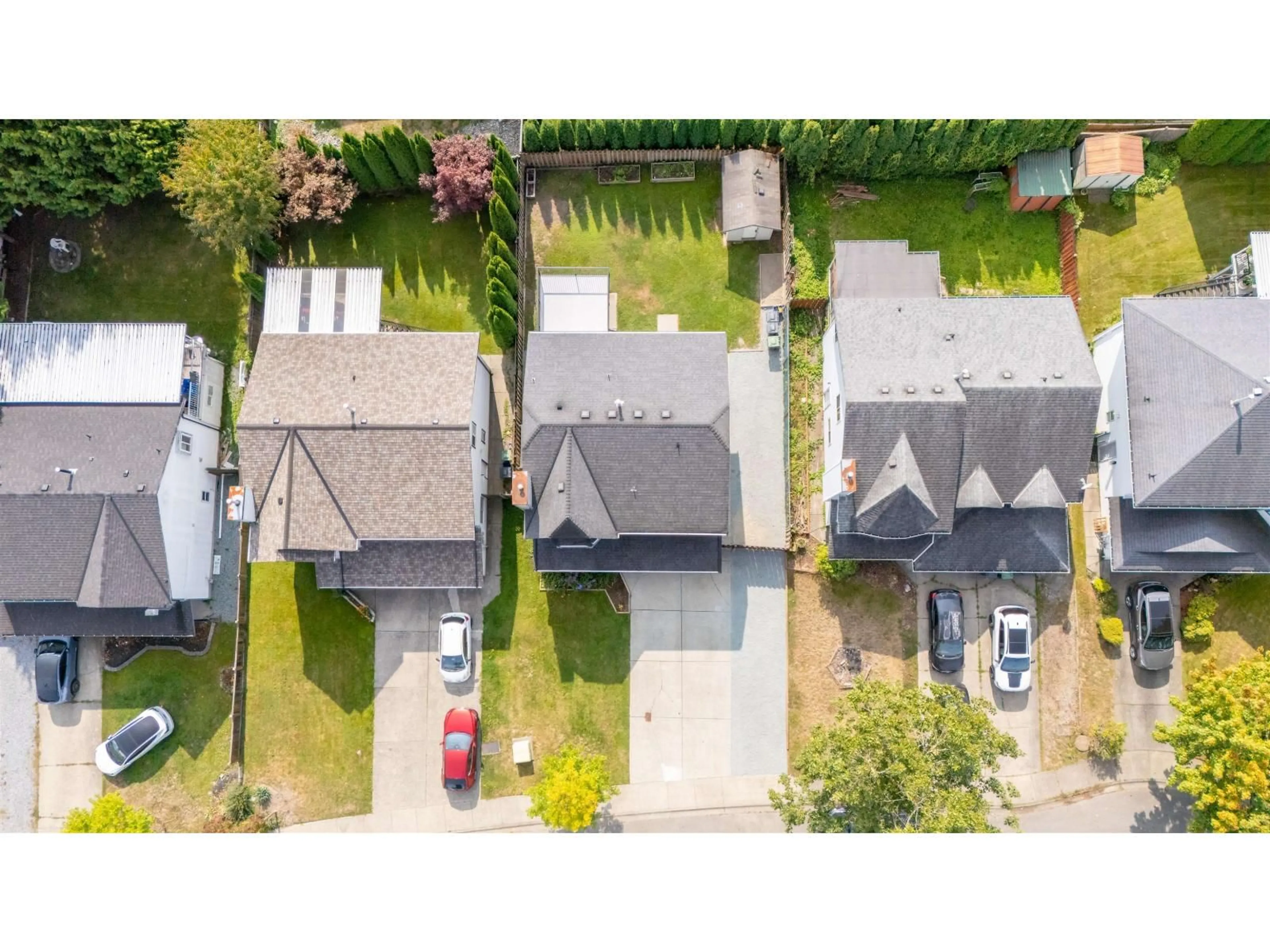 A pic from outside/outdoor area/front of a property/back of a property/a pic from drone, street for 26446 32A, Langley British Columbia V4W3E9