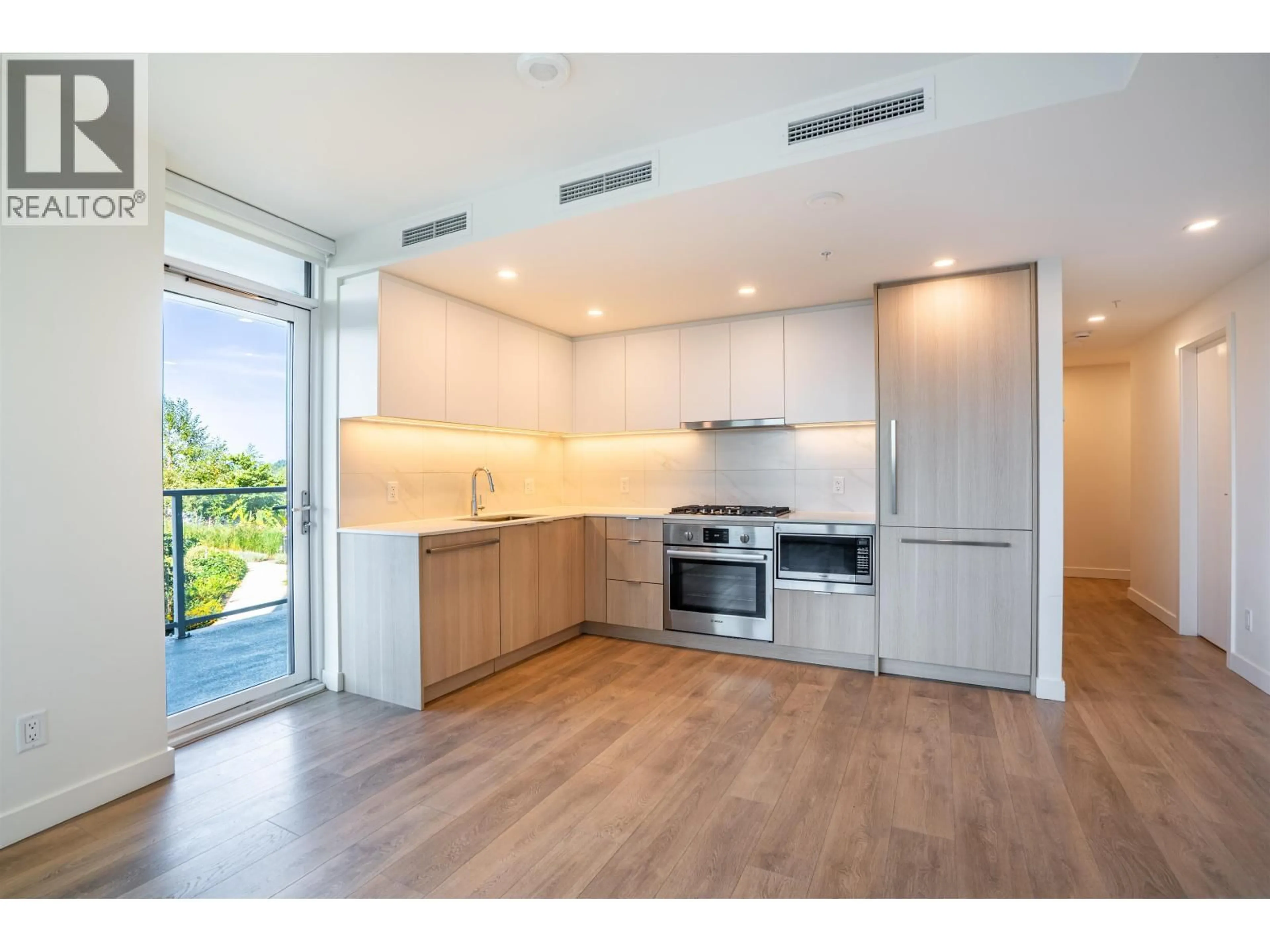Unknown for 707 - 318 ALDERSON AVENUE, Coquitlam British Columbia V3K0J1