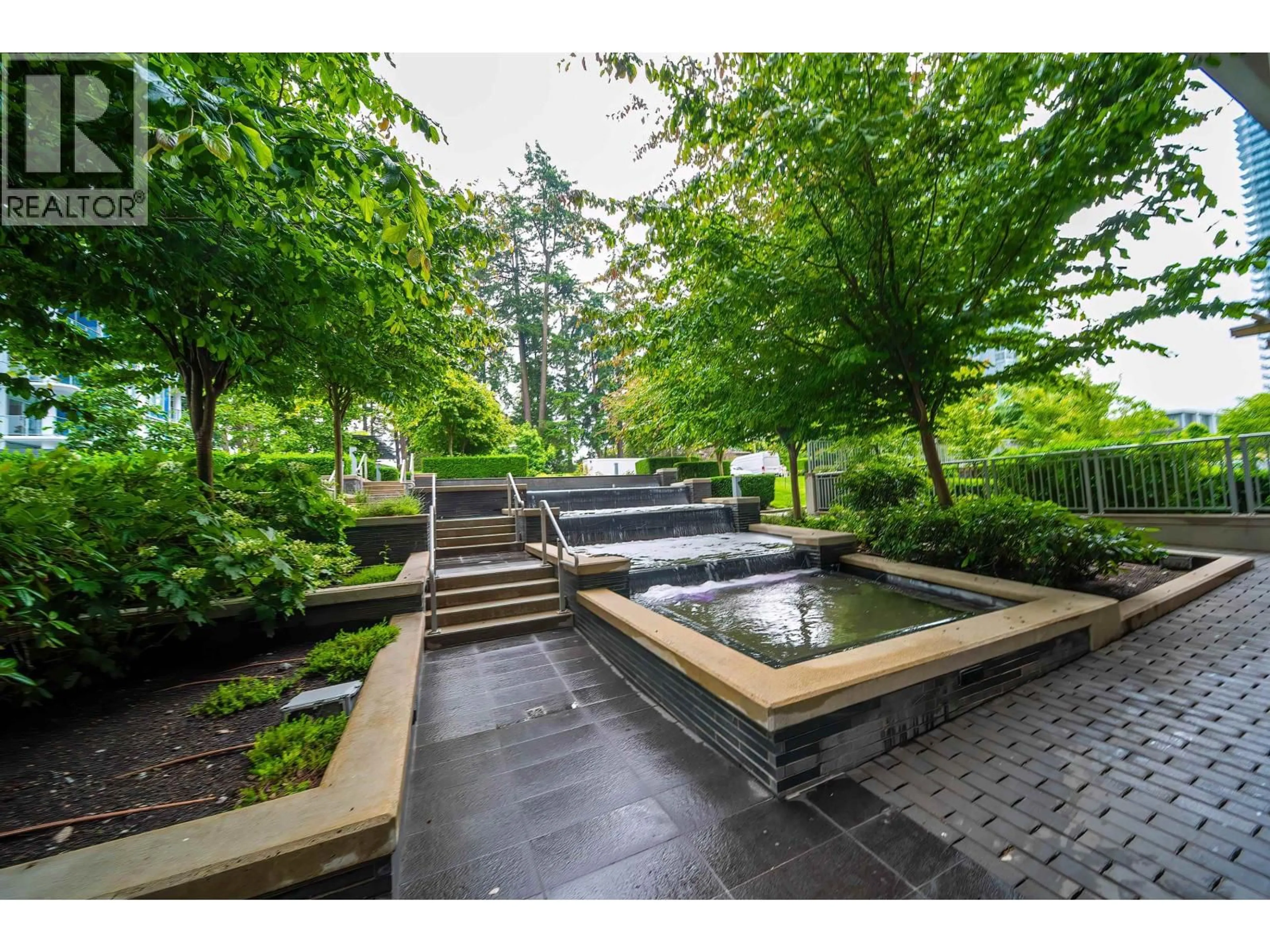 Patio, street for 2806 - 6538 NELSON AVENUE, Burnaby British Columbia V5H0G5