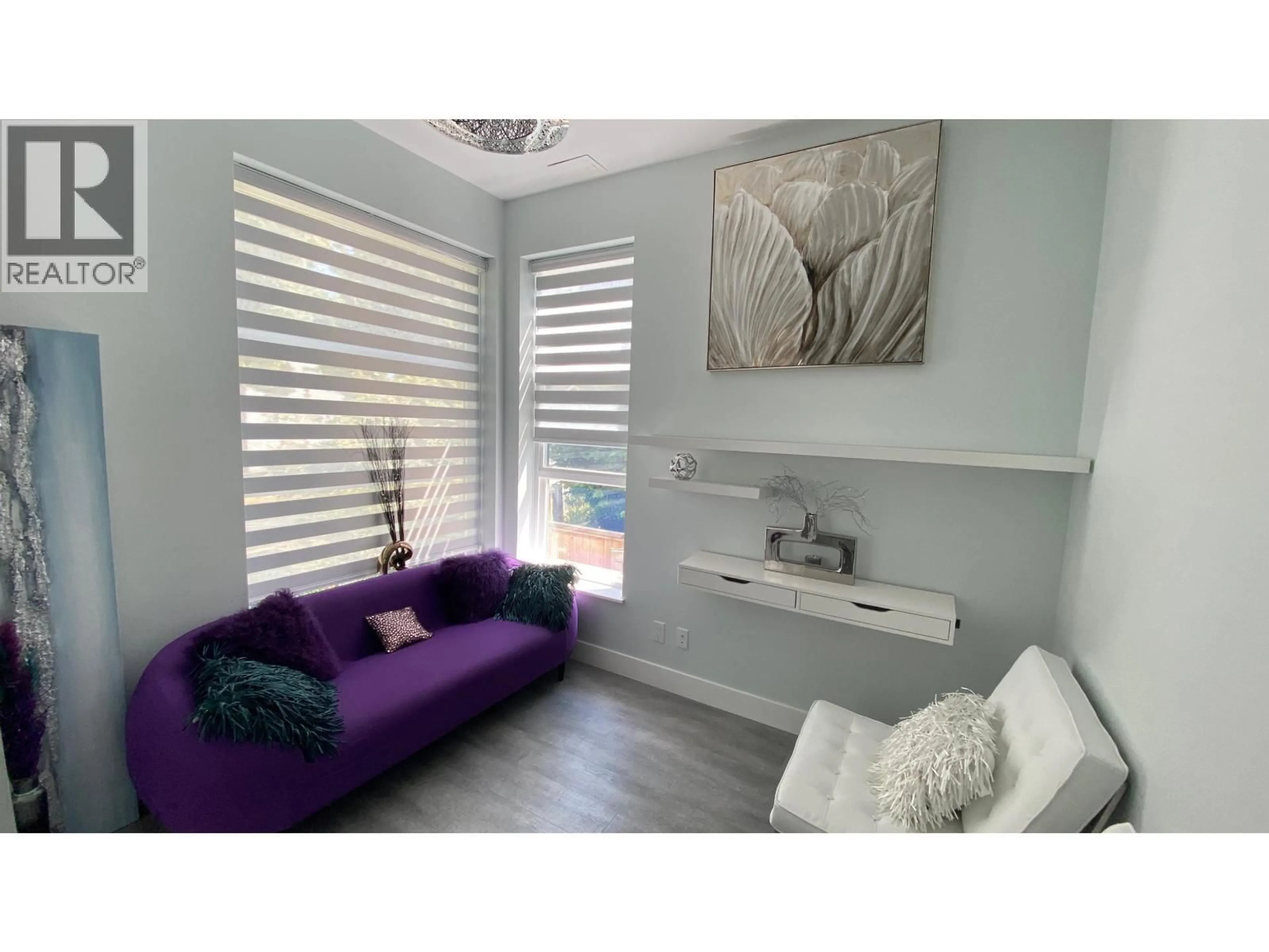 Living room with furniture, wood/laminate floor for 2460 19TH AVENUE, Vancouver British Columbia V5M2R9