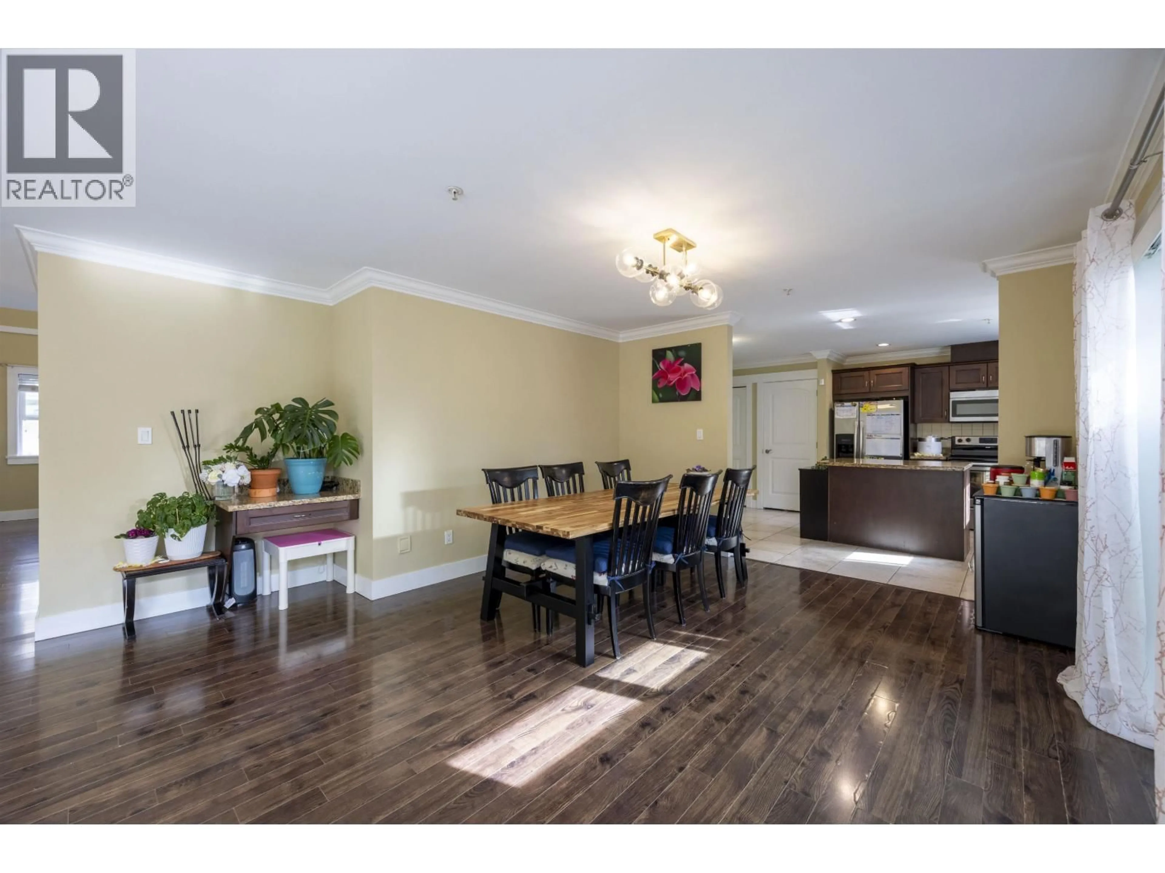 Dining room, wood/laminate floor for 32 - 22977 116 AVENUE, Maple Ridge British Columbia V2X9A8