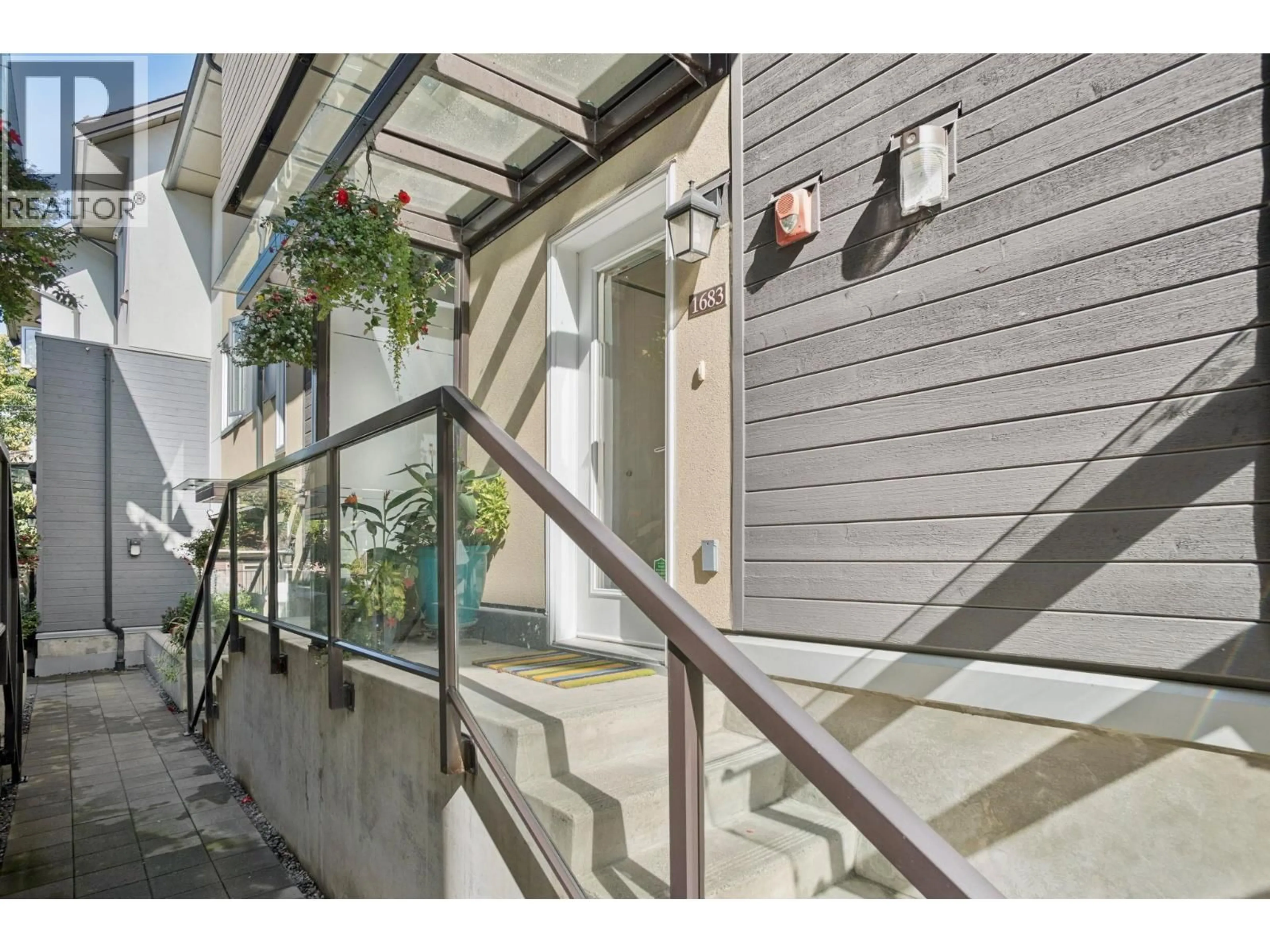 Unknown for 1683 KITCHENER STREET, Vancouver British Columbia V5L2W1