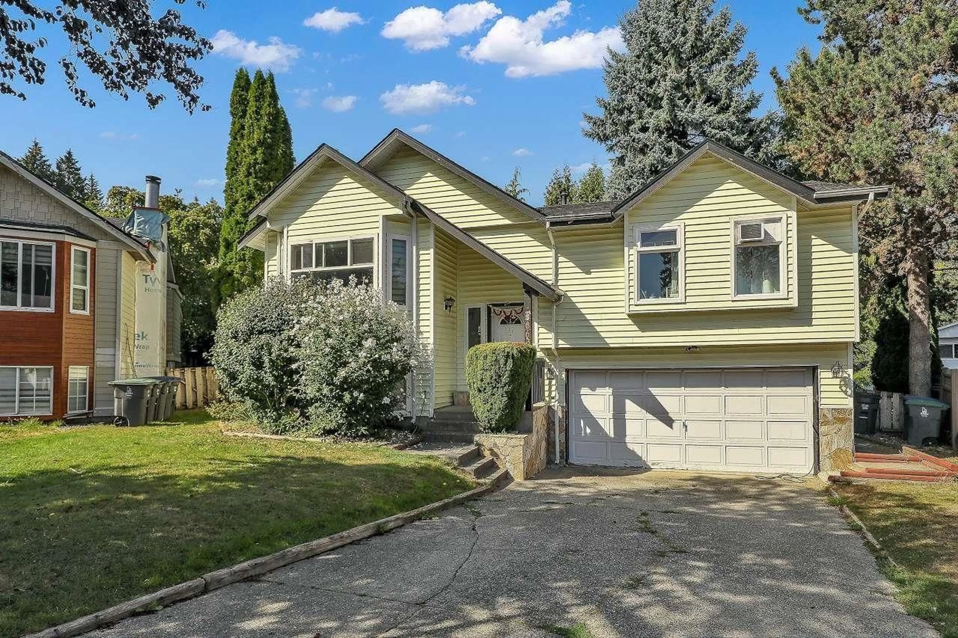Home with vinyl exterior material, street for 8063 138A, Surrey British Columbia V3W9B3