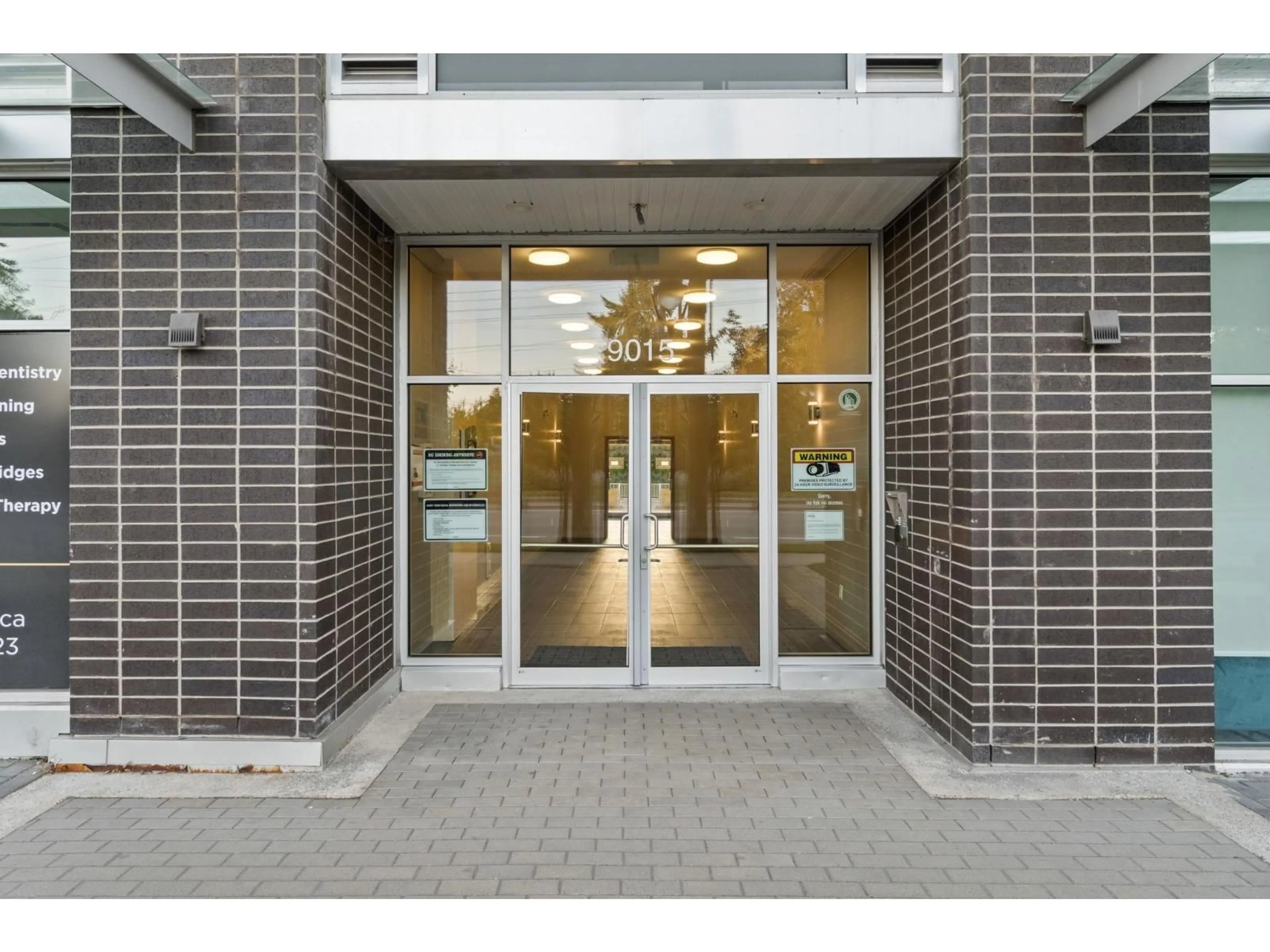 Indoor foyer for 515 - 9015 120, Delta British Columbia V4C0E3