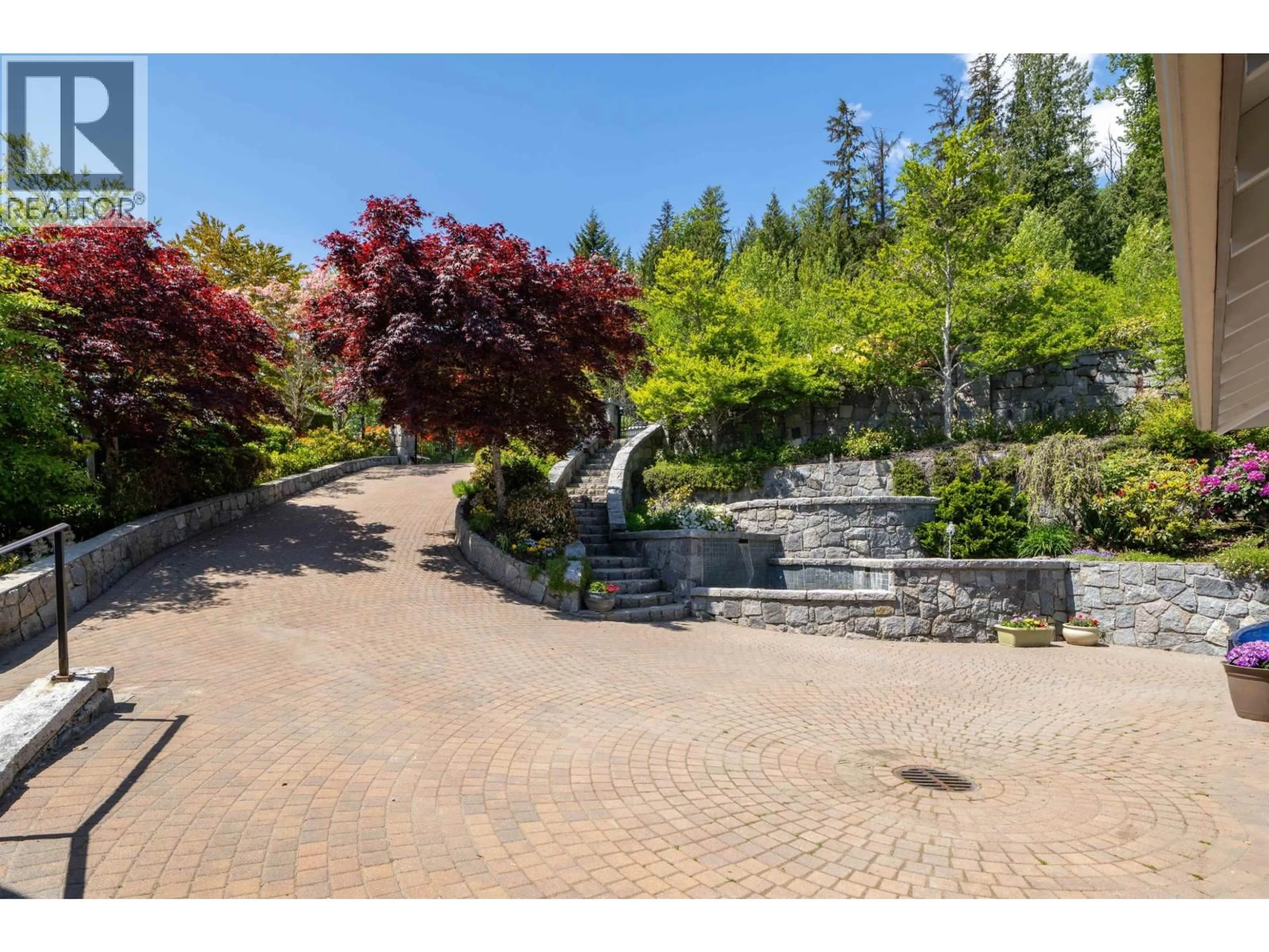 Patio, unknown for 2356 KADLEC COURT, West Vancouver British Columbia V7S3K3
