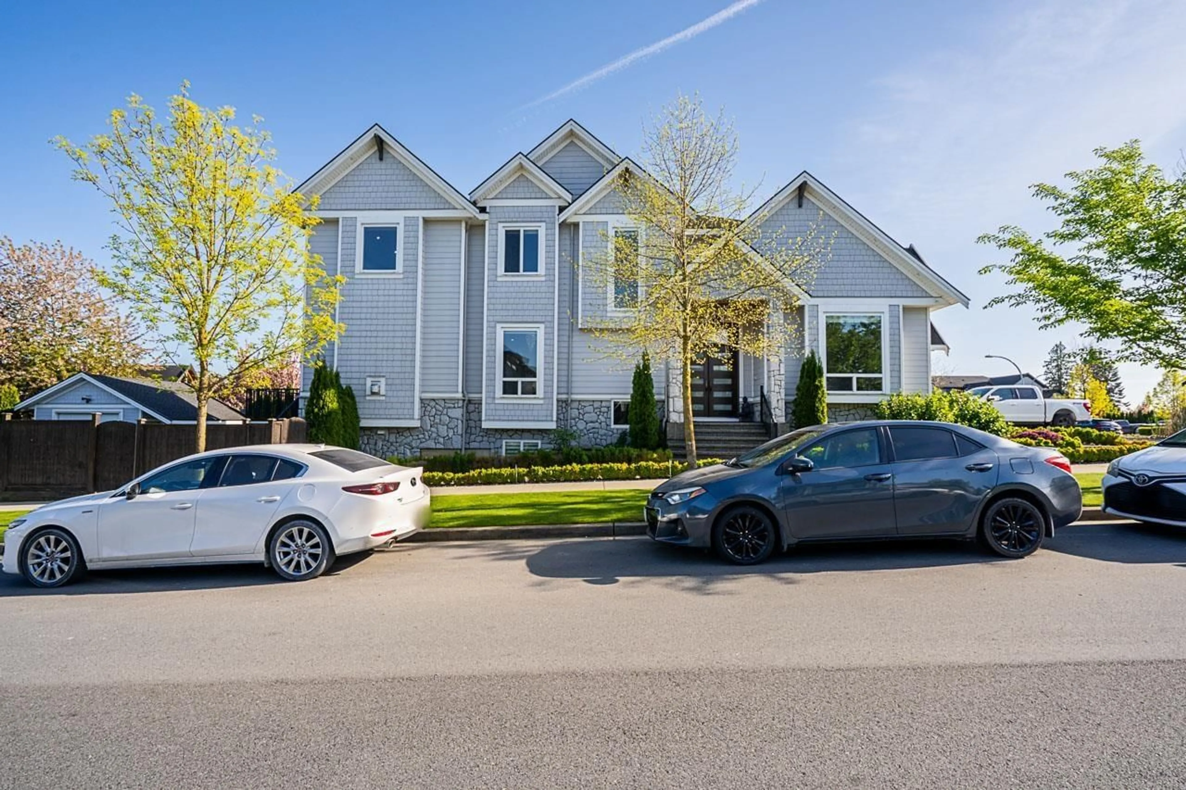 Home with vinyl exterior material, street for 18712 55, Surrey British Columbia V3S4N7