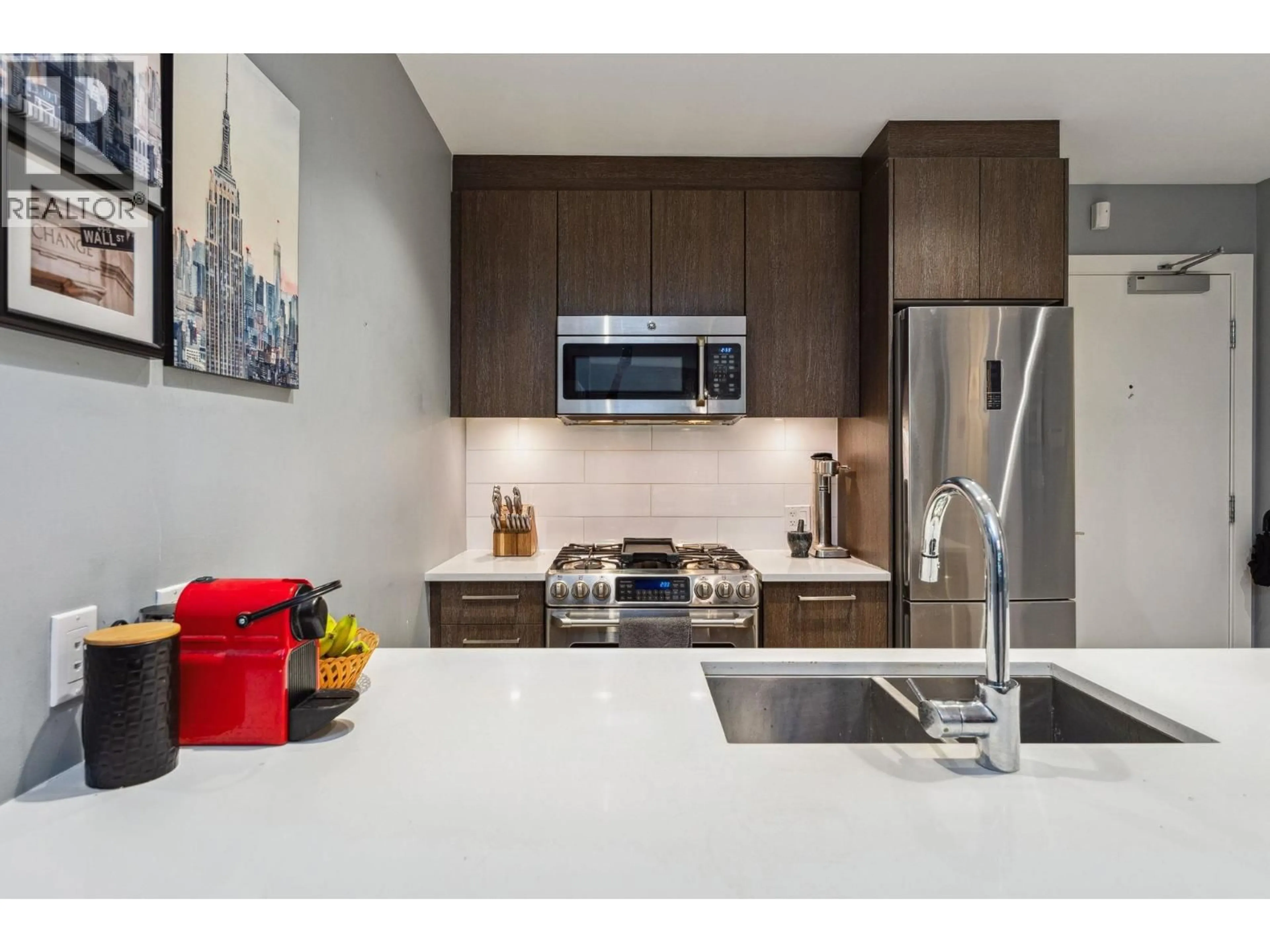 Unknown for 002 - 9060 UNIVERSITY CRESCENT, Burnaby British Columbia V5A0E1
