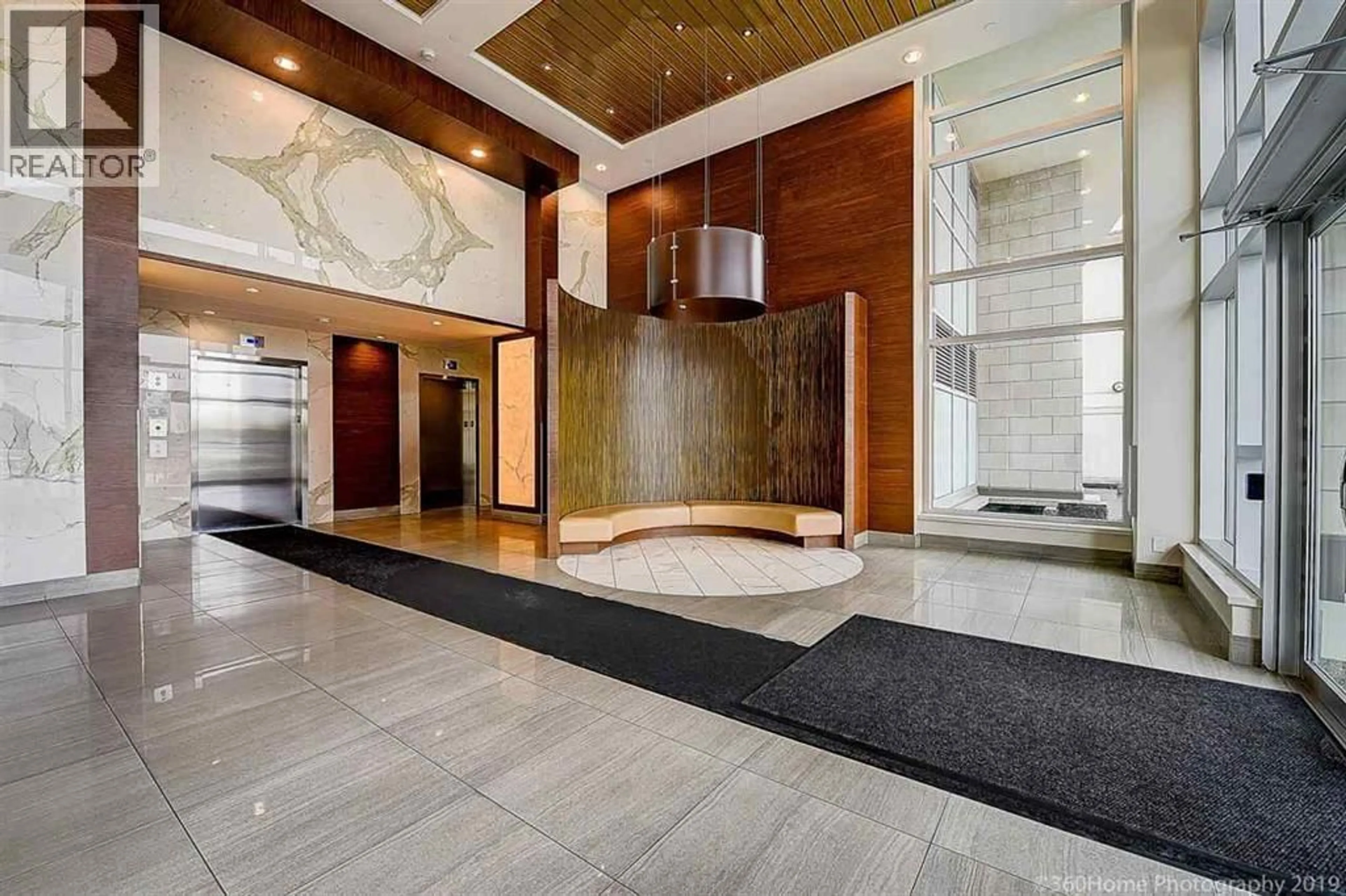 Lobby for 805 - 2975 ATLANTIC AVENUE, Coquitlam British Columbia V3B0C5