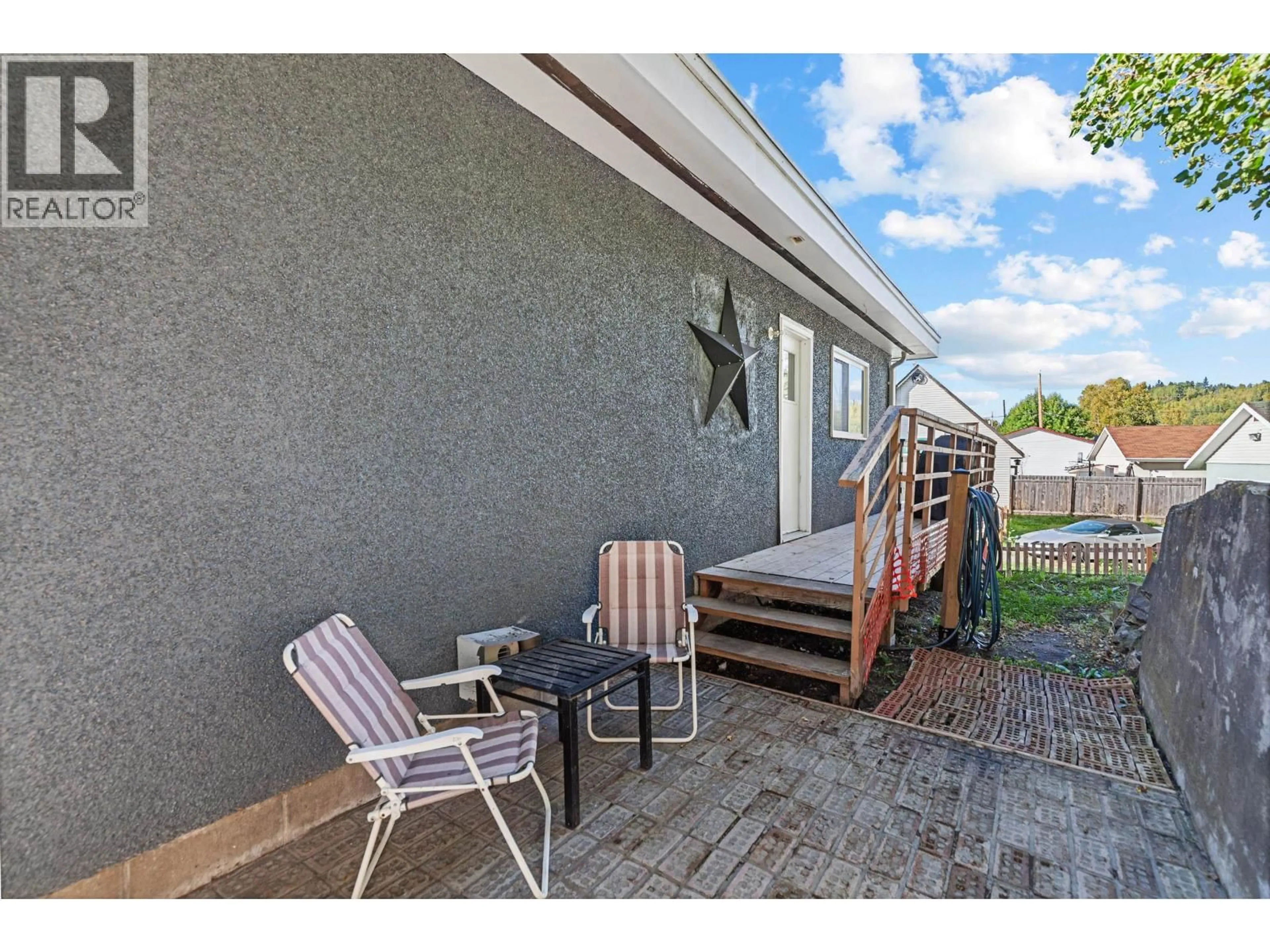 Patio, street for 4126 CARSON STREET, Prince George British Columbia V2K1P9