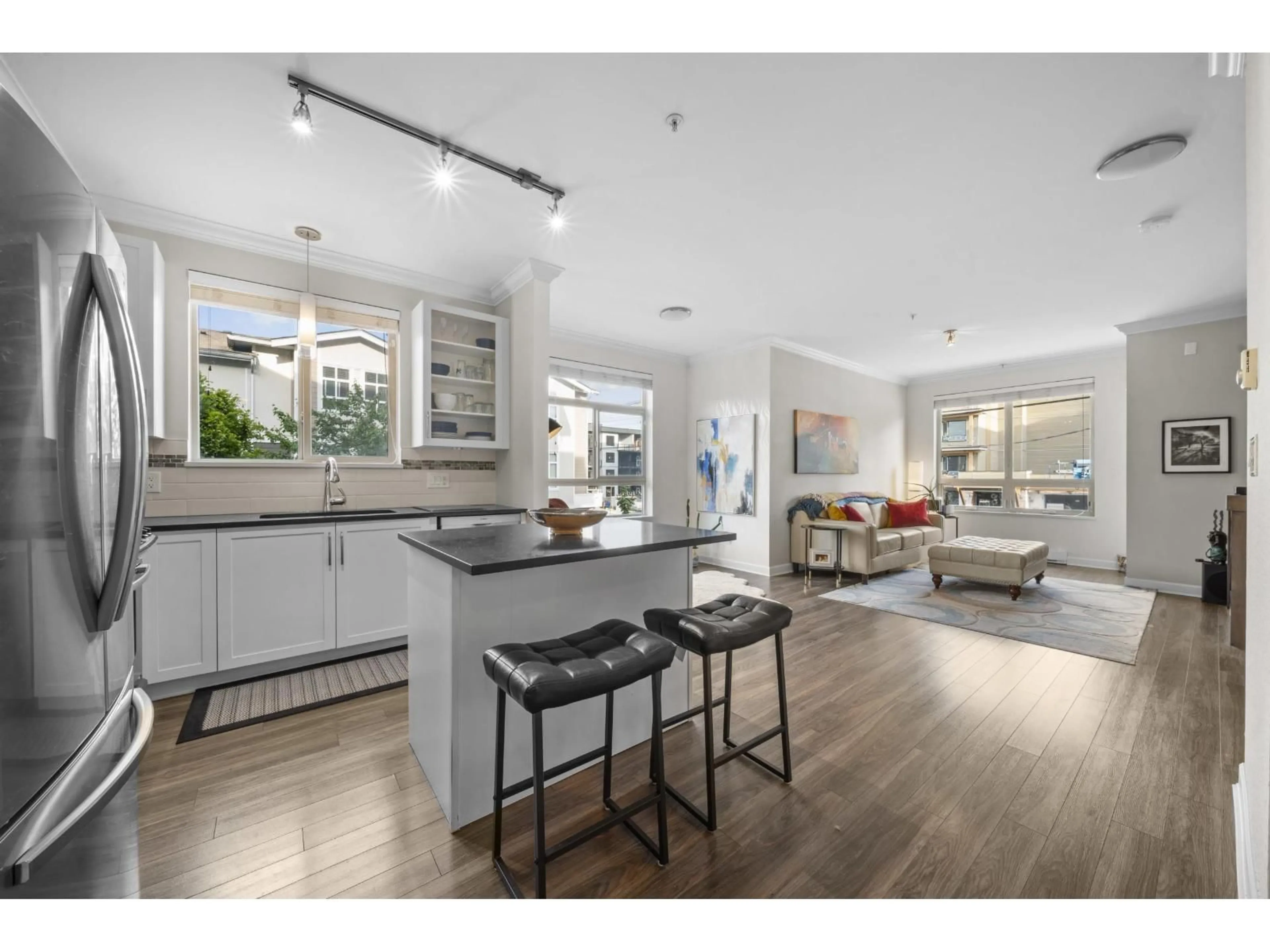 Open concept kitchen, unknown for 201 - 20861 83, Langley British Columbia V2Y0M8