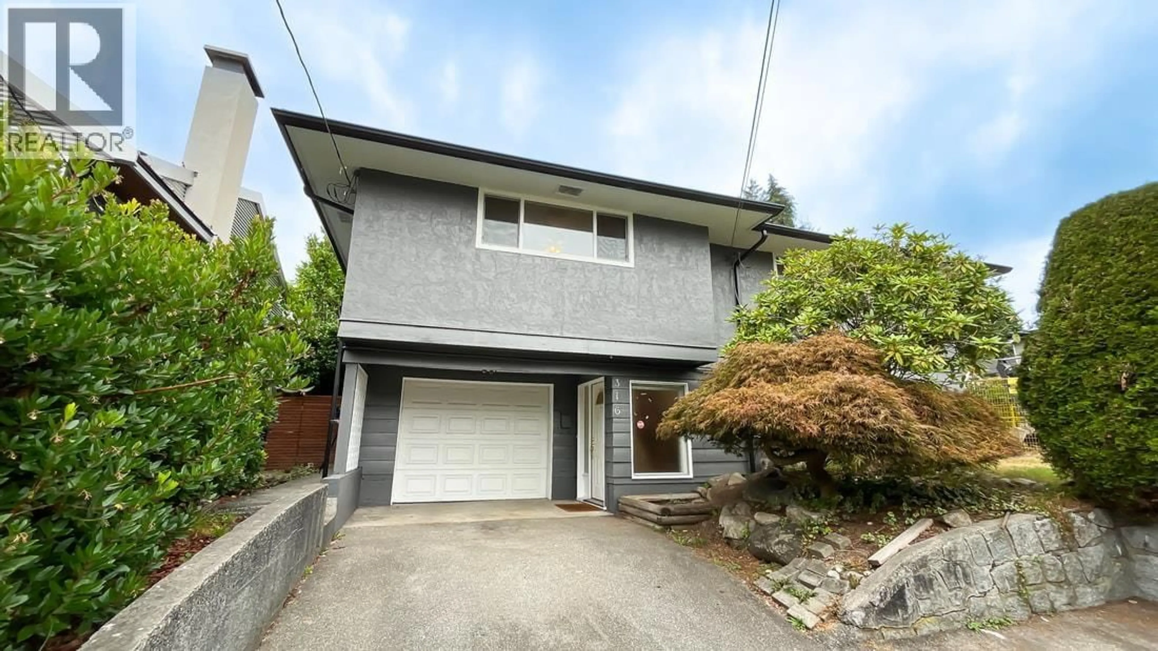 Unknown for 316 QUEENS ROAD, North Vancouver British Columbia V7N2K5