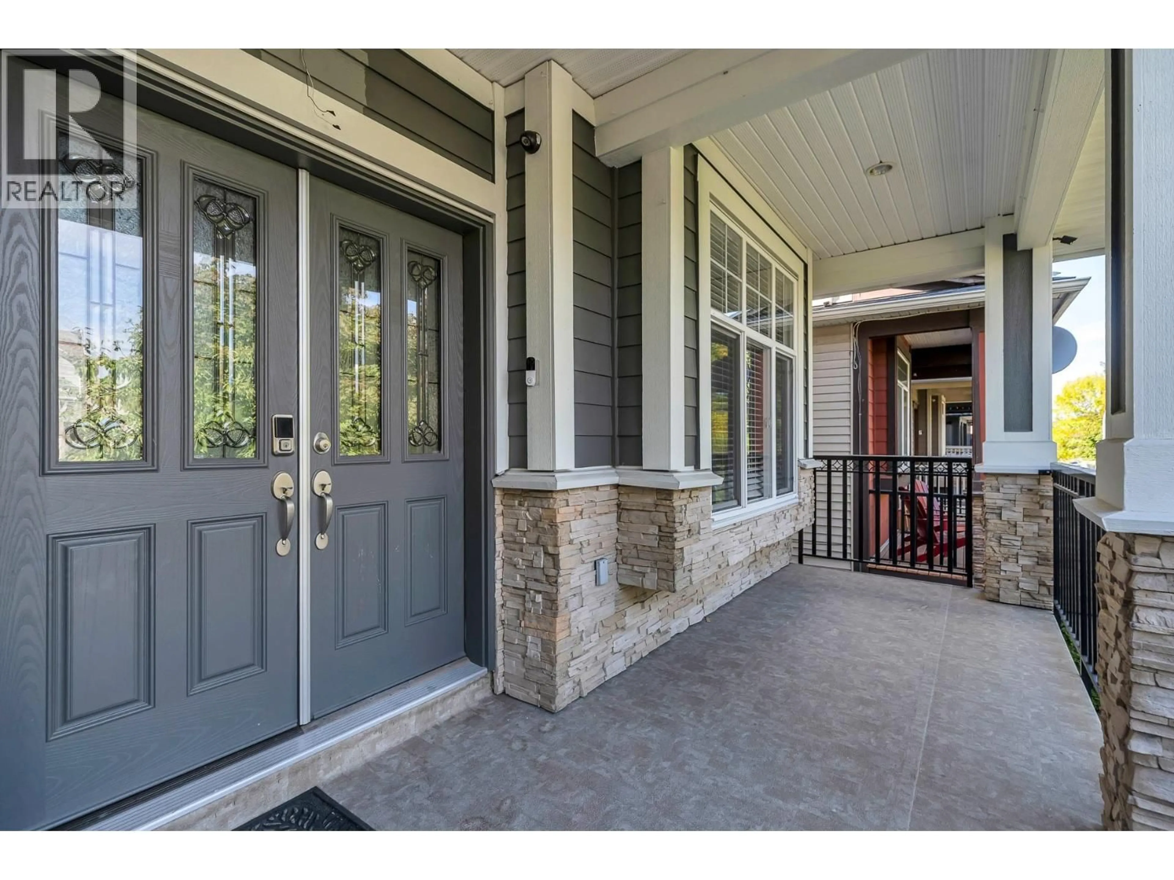 Indoor entryway for 216 HUME STREET, New Westminster British Columbia V3M5N5