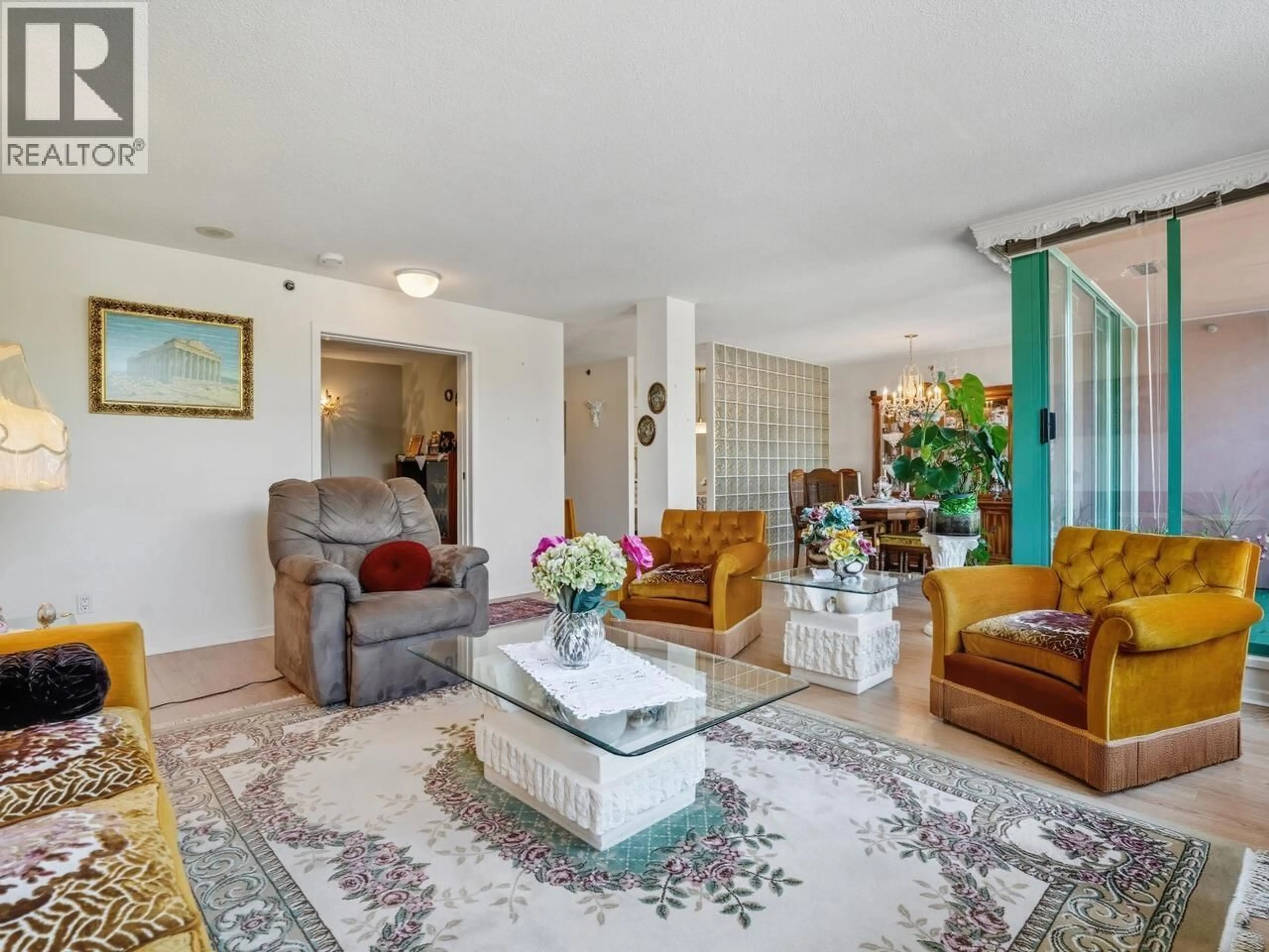 Living room with furniture, unknown for 412 - 518 14TH AVENUE, Vancouver British Columbia V5Z4N5