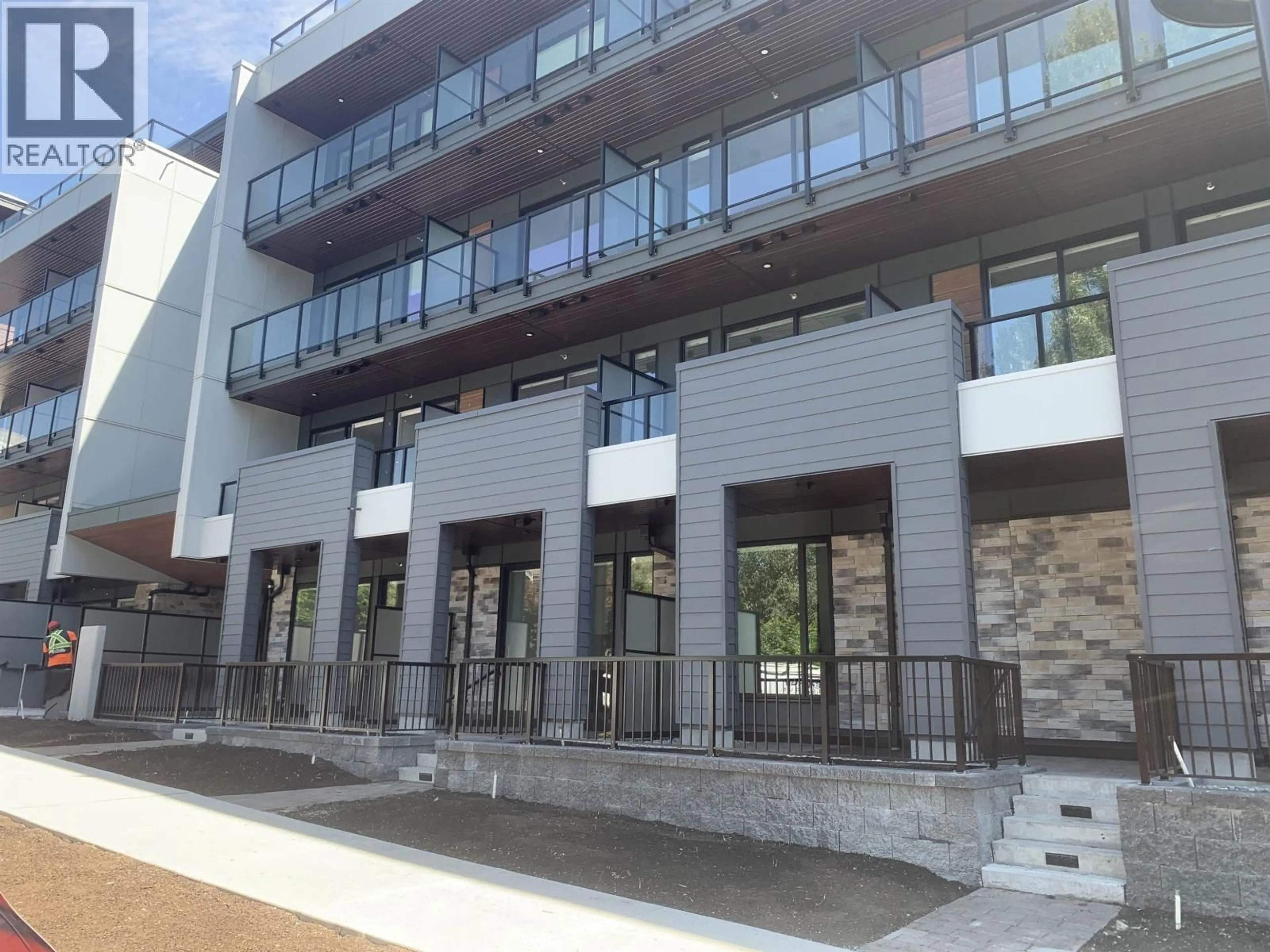 Unknown for 203 - 375 CLAYTON STREET, Coquitlam British Columbia V3K0J9