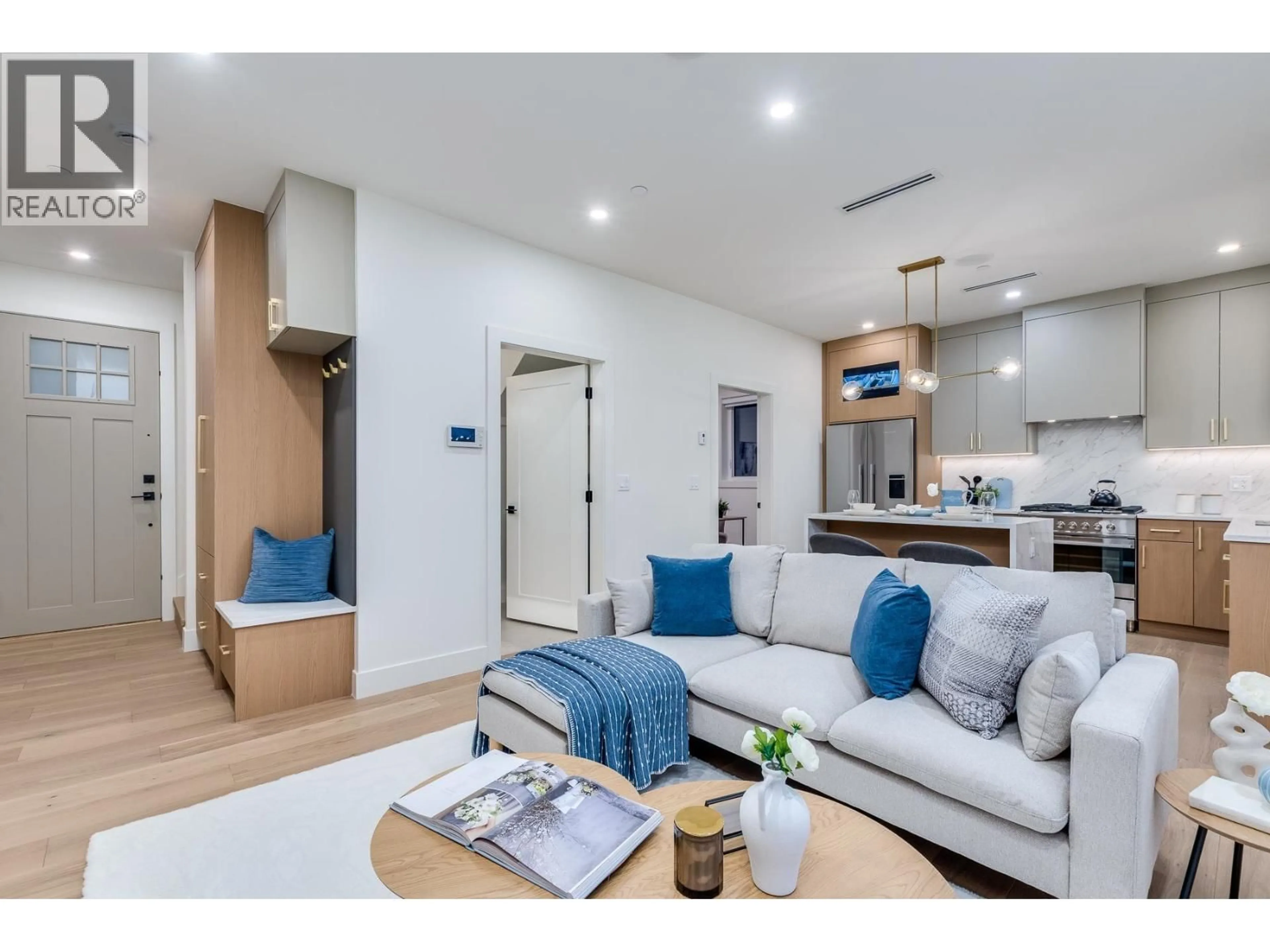 Living room with furniture, wood/laminate floor for 1 - 2263 35TH AVENUE, Vancouver British Columbia V5P1C1