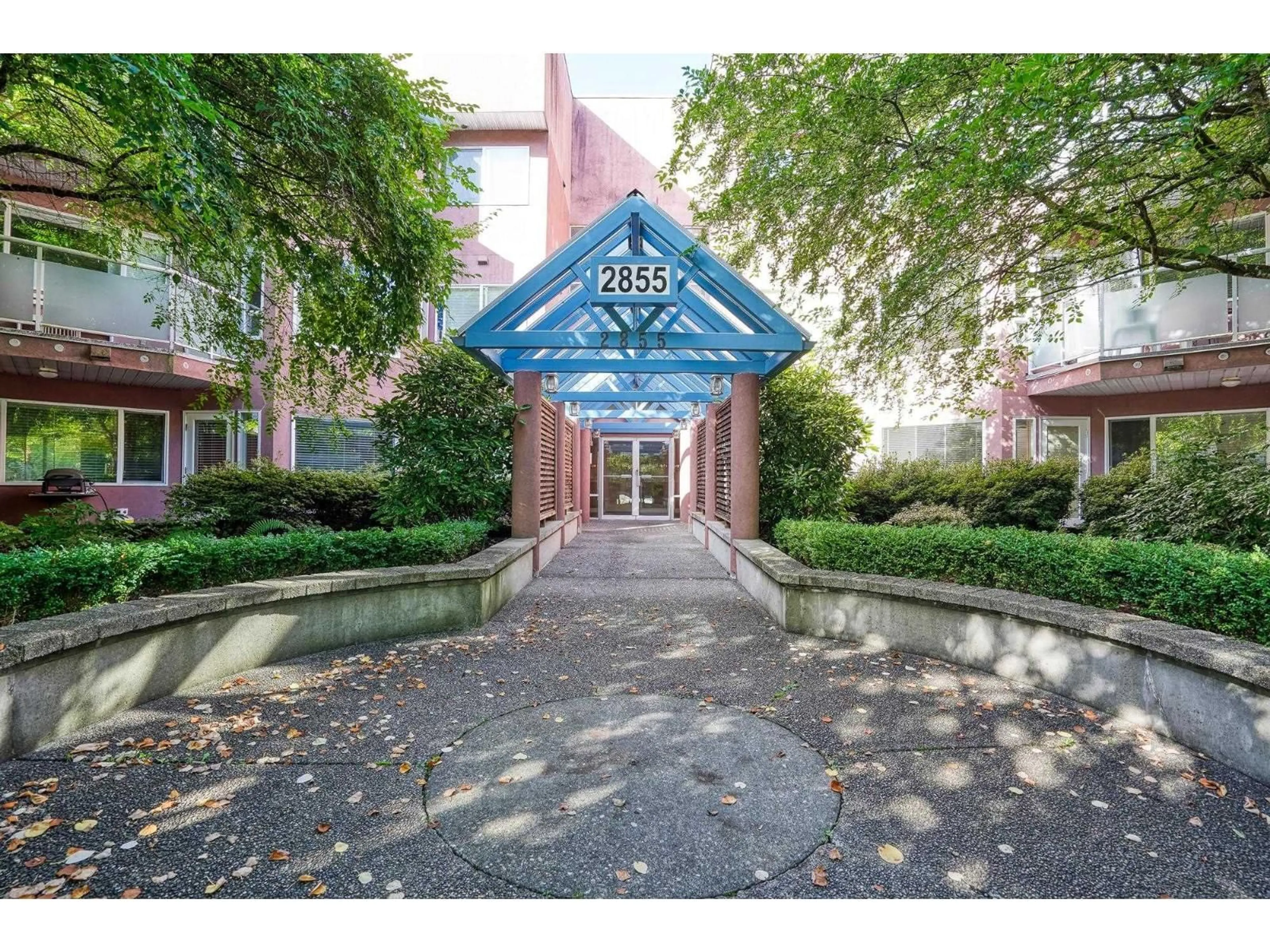 Indoor foyer for 110 - 2855 152, Surrey British Columbia V4P1H2
