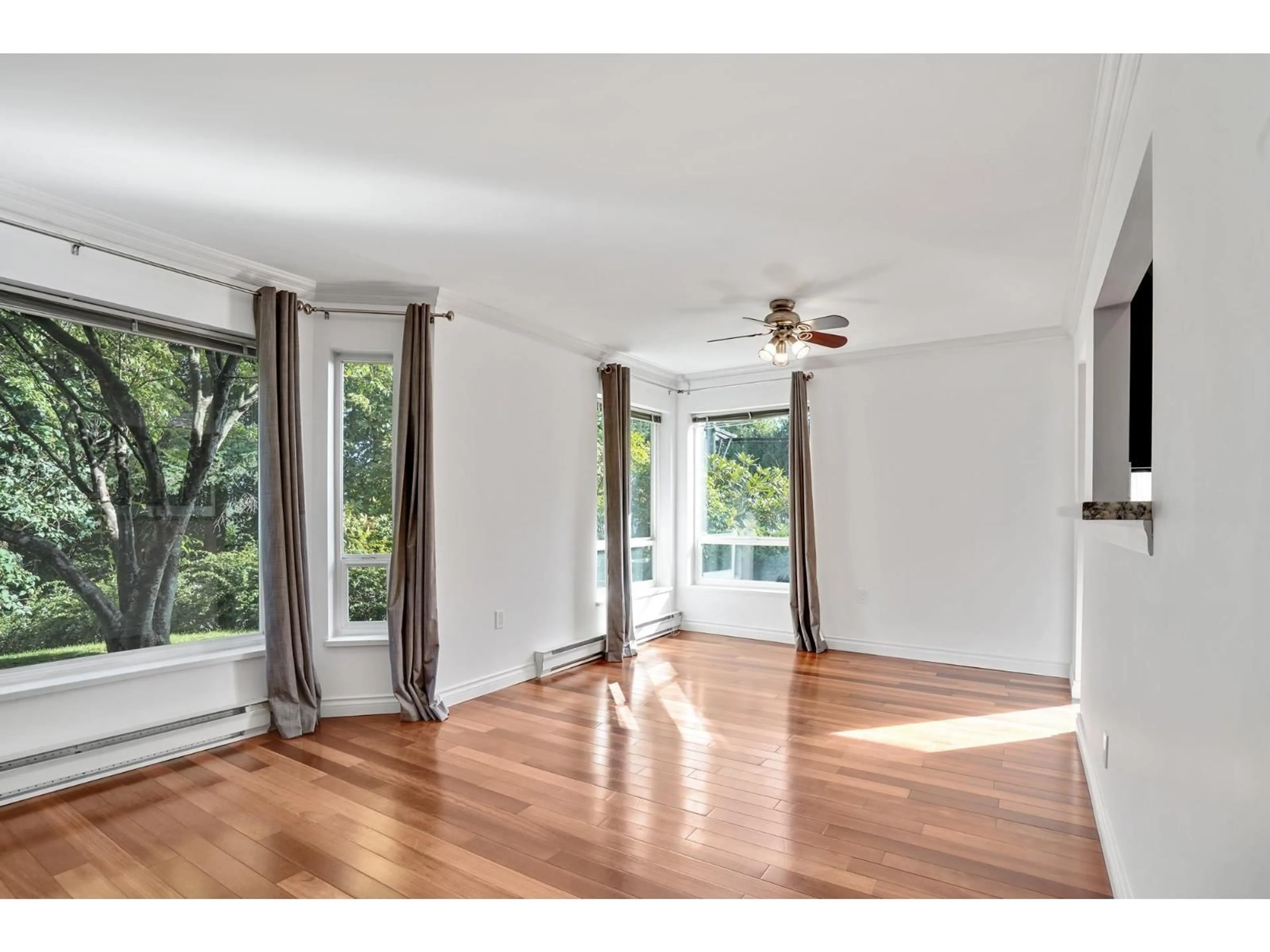 A pic of a room for 110 - 2855 152, Surrey British Columbia V4P1H2