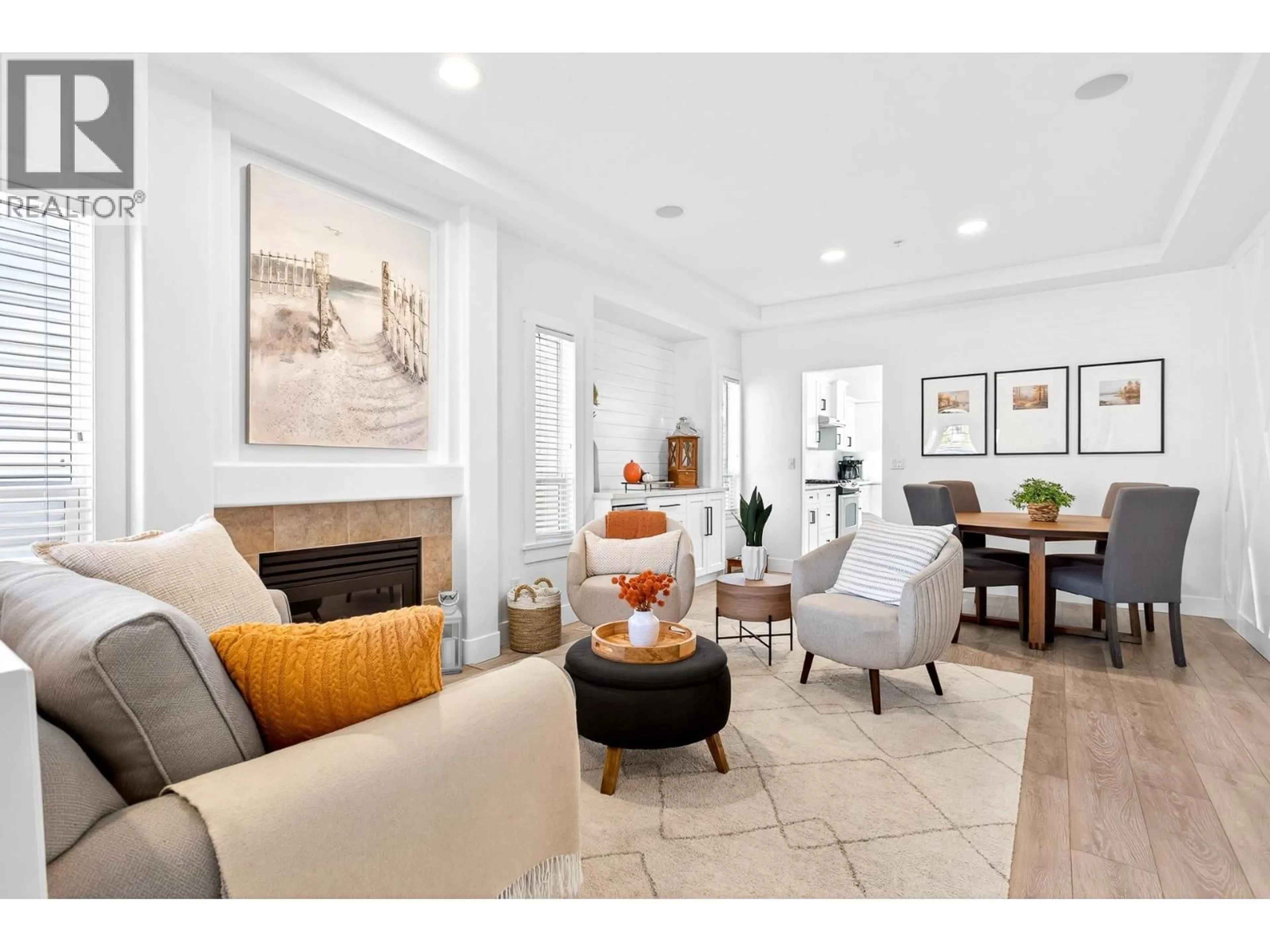 Living room with furniture, unknown for 1074 AMAZON DRIVE, Port Coquitlam British Columbia V3B8C1