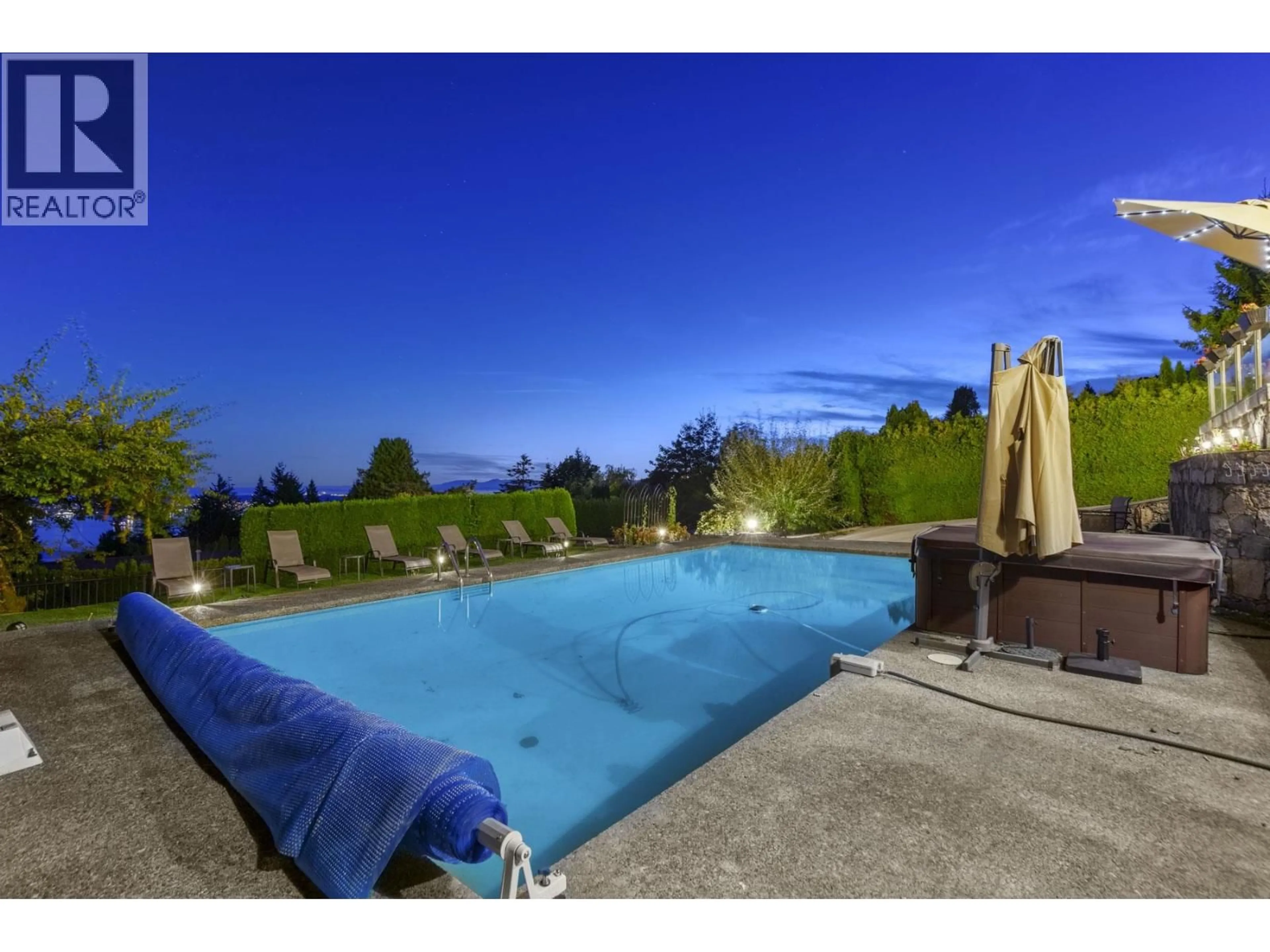 Pool for 1391 CHARTWELL DRIVE, West Vancouver British Columbia V7S2R6