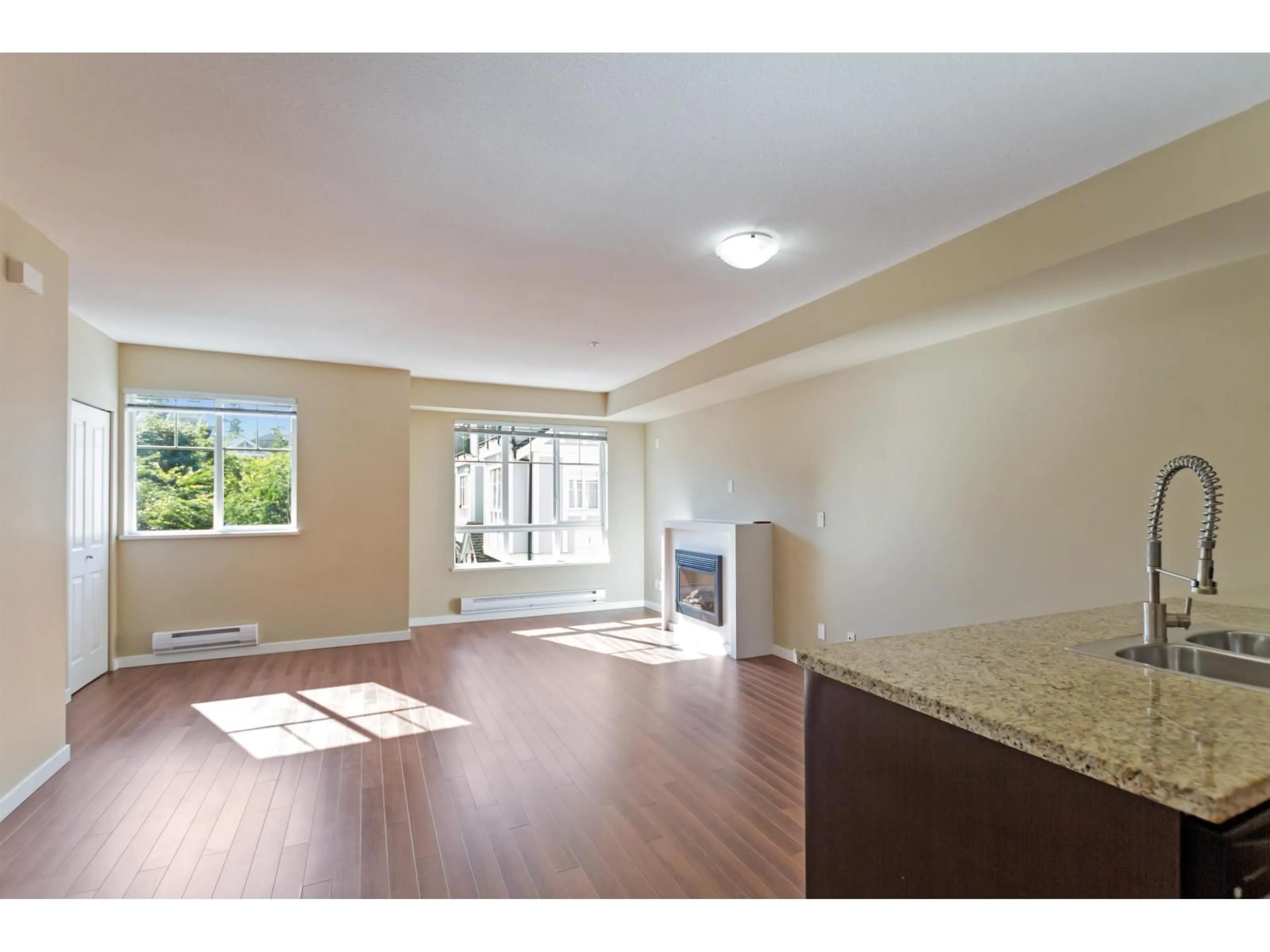 A pic of a room for 31 - 13239 OLD YALE, Surrey British Columbia V3T3C5