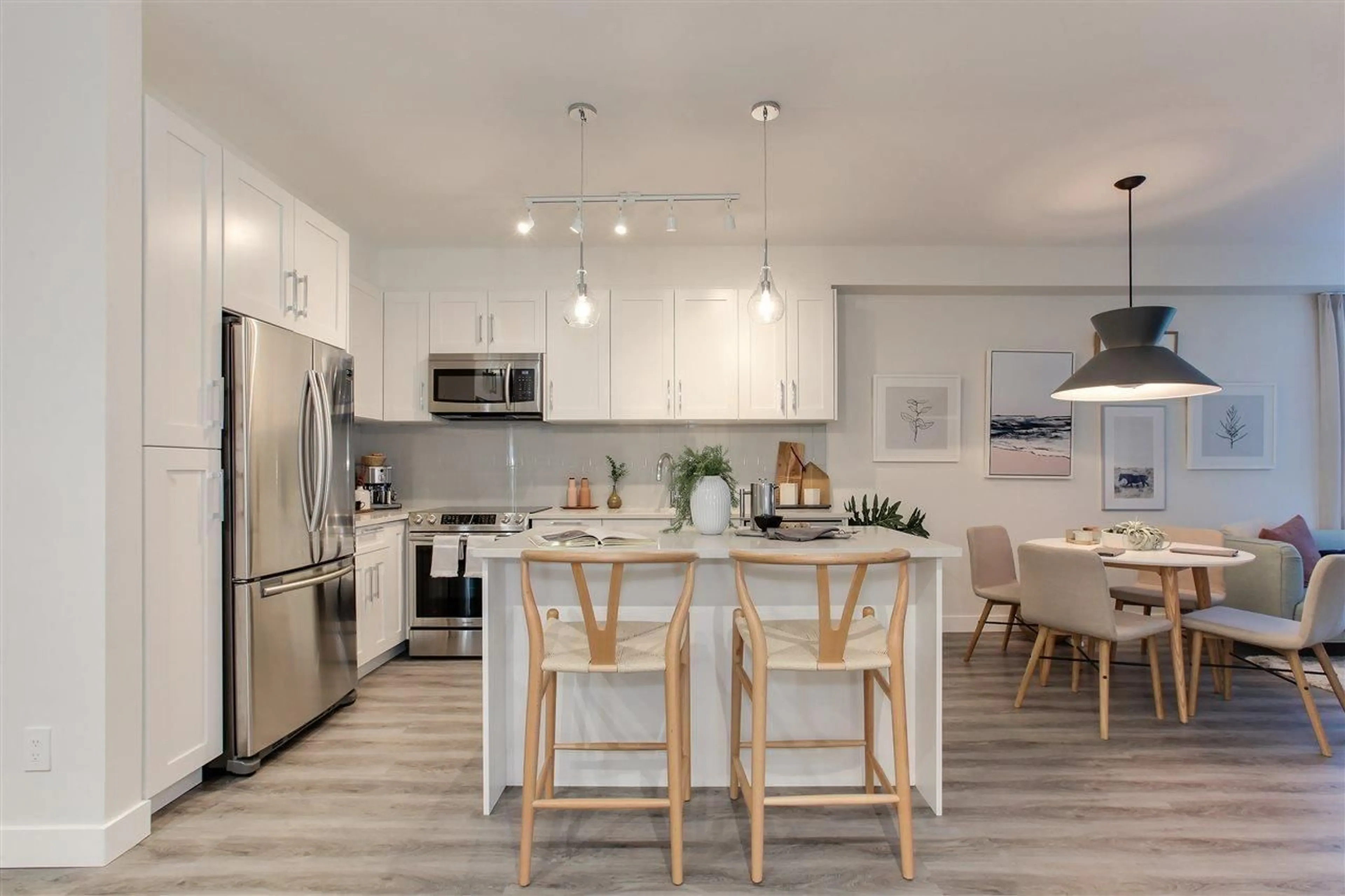 Open concept kitchen, unknown for 203 - 20356 72B, Langley British Columbia V2Y4J9