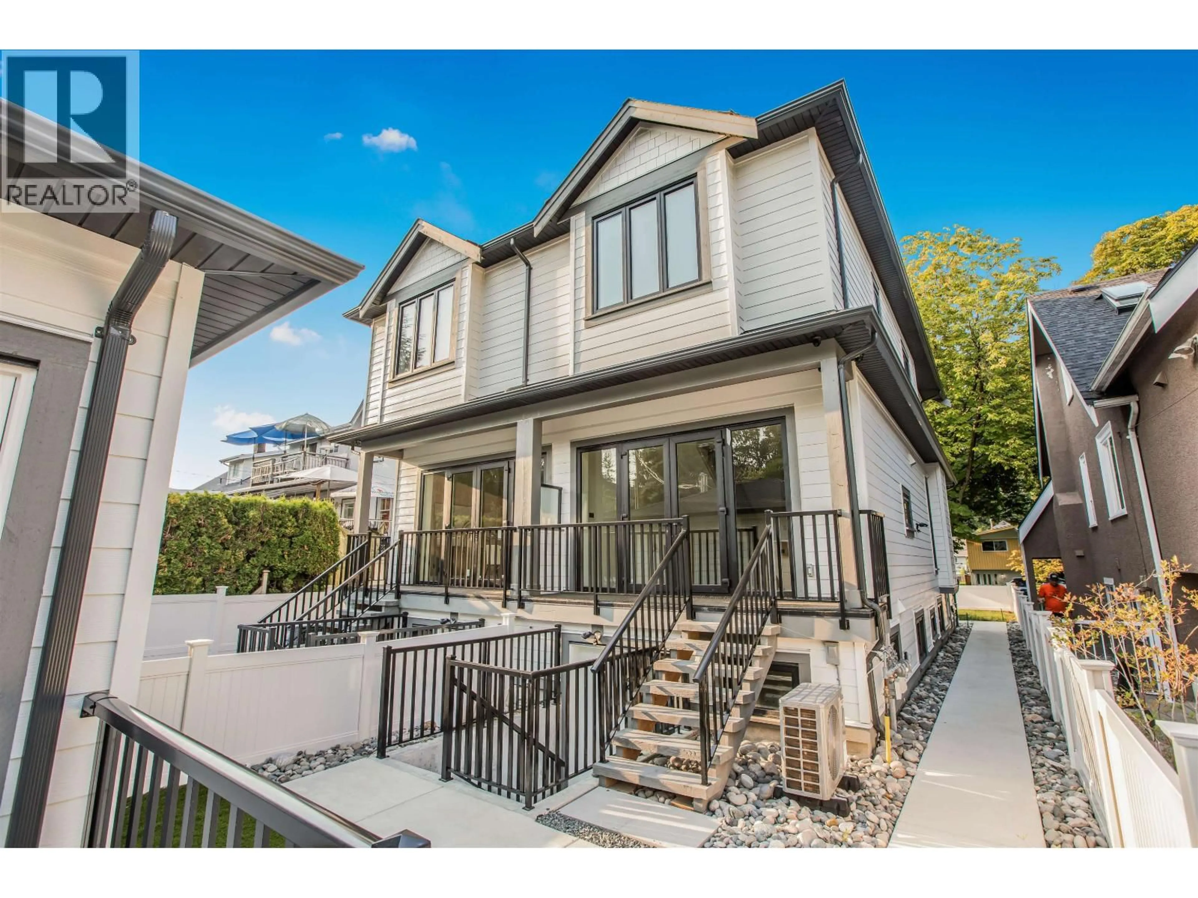 Home with vinyl exterior material, street for 3338 W 14TH AVENUE, Vancouver British Columbia V6R2V8