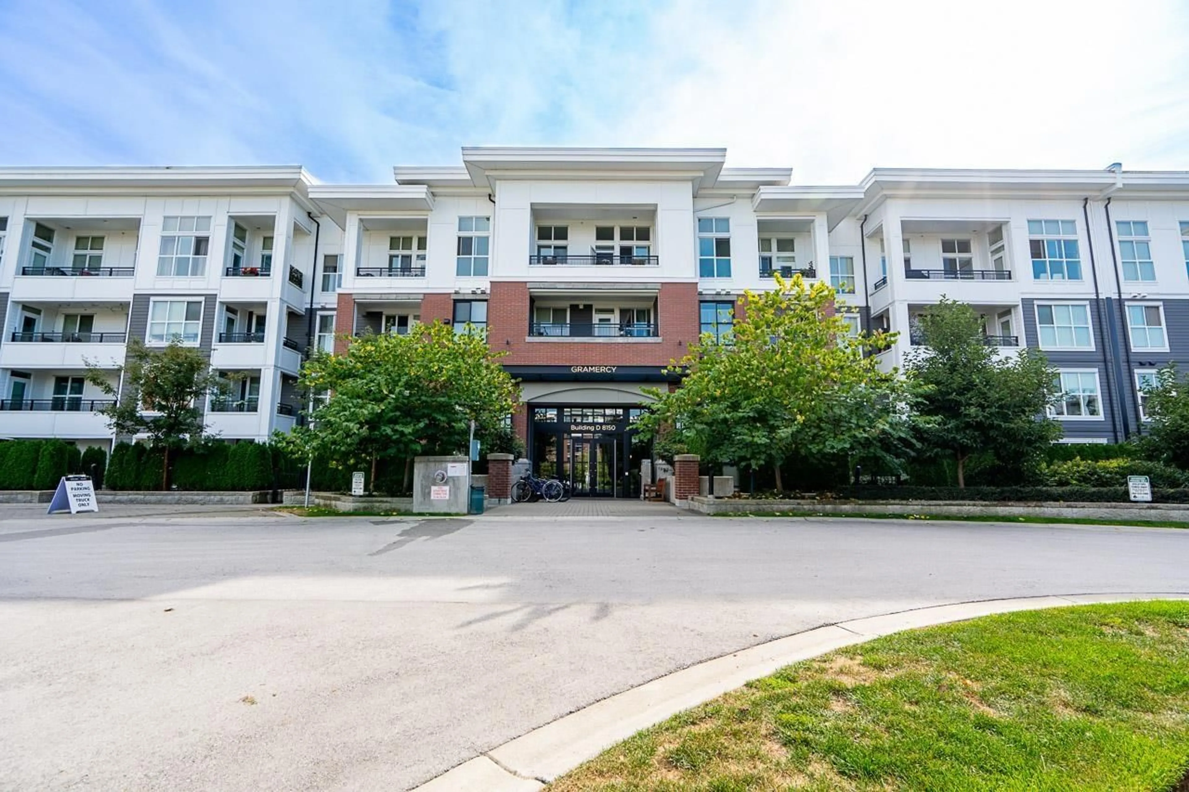Indoor foyer for D111 - 8150 207, Langley British Columbia V2Y4J5