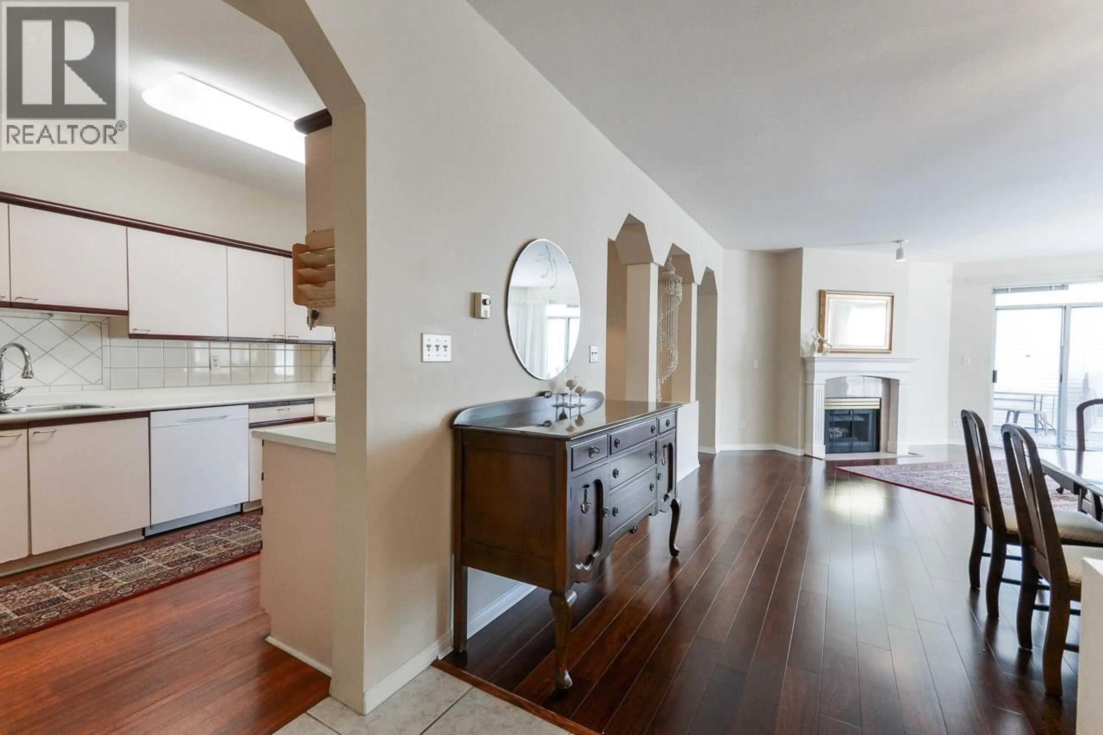 Indoor entryway for 117 - 8700 JONES ROAD, Richmond British Columbia V6Y3X7