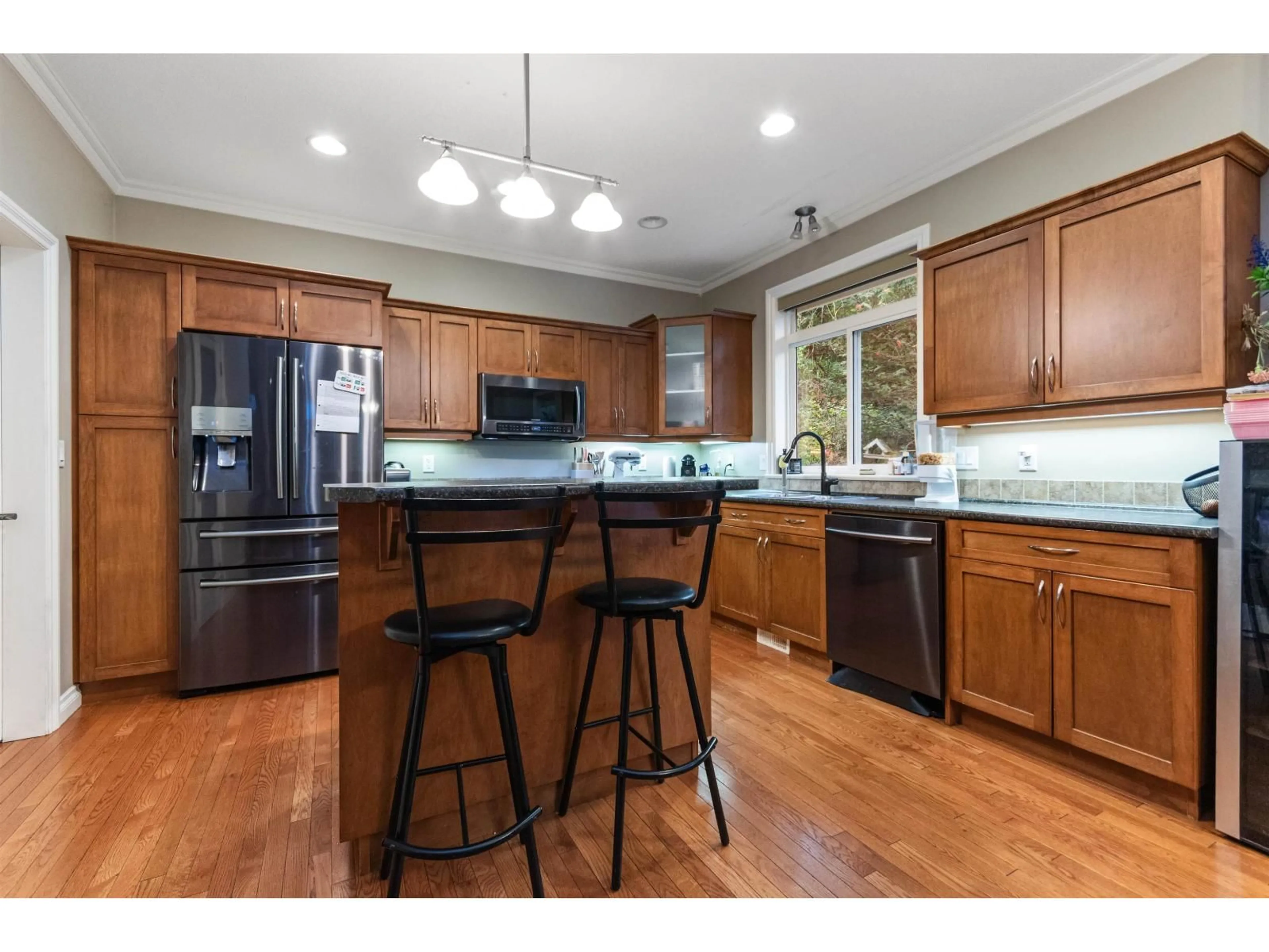 Open concept kitchen, unknown for 5583 THOM CREEK DRIVE, Sardis British Columbia V2R5Z6