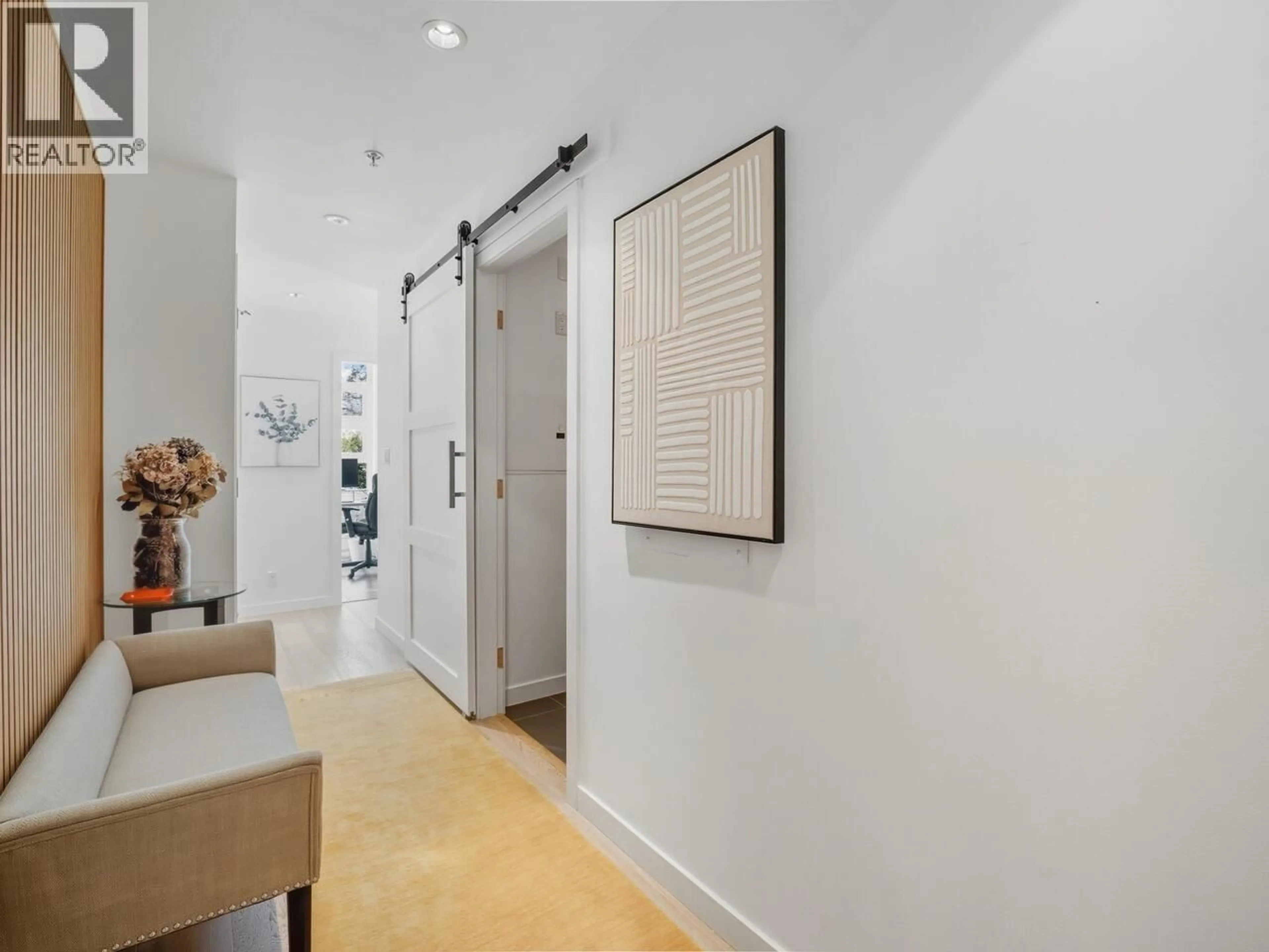 Indoor entryway for 502 - 2550 SPRUCE STREET, Vancouver British Columbia V6H0A8