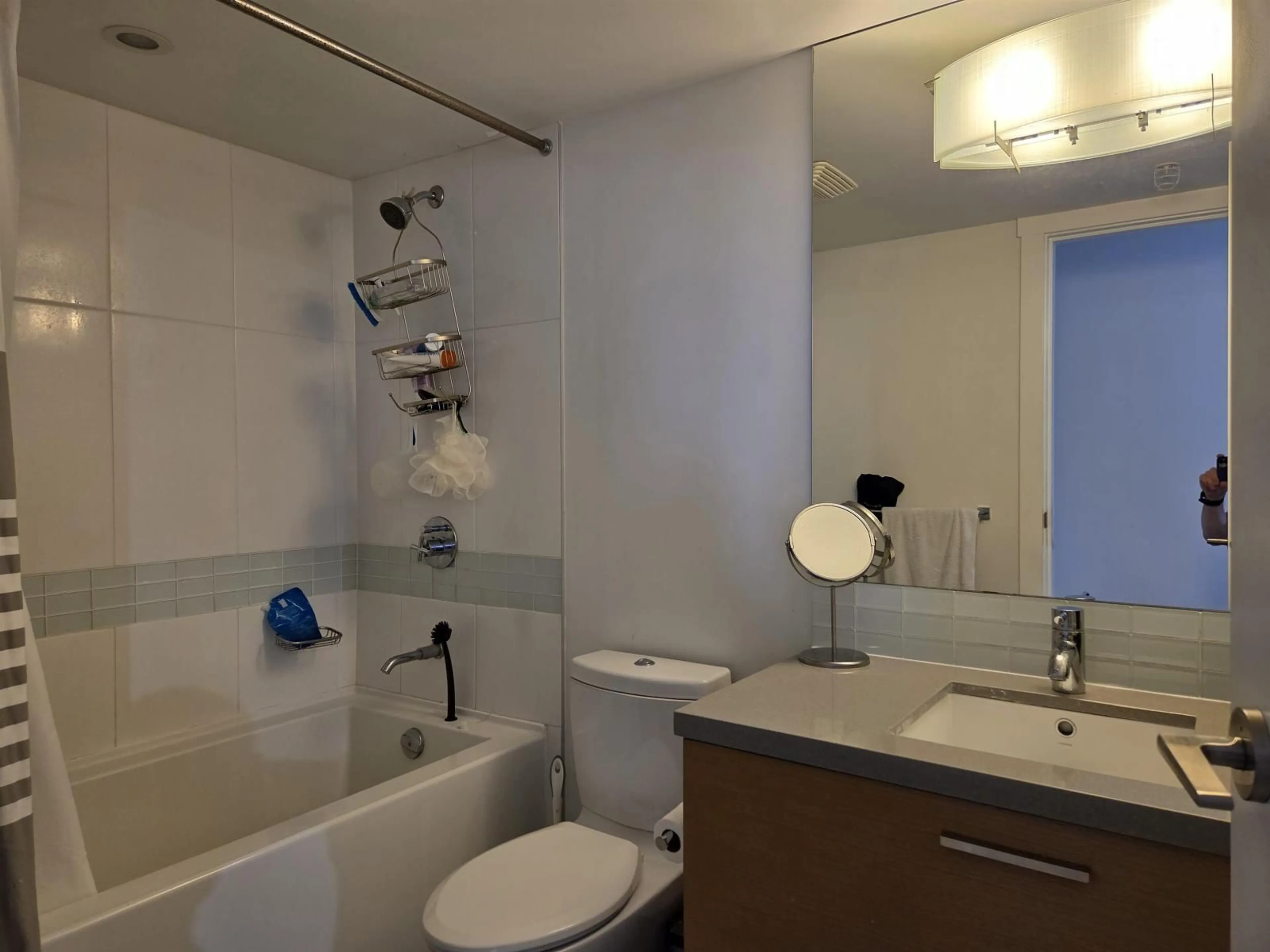 Standard bathroom, unknown for 1106 - 10777 UNIVERSITY, Surrey British Columbia V3T0E6