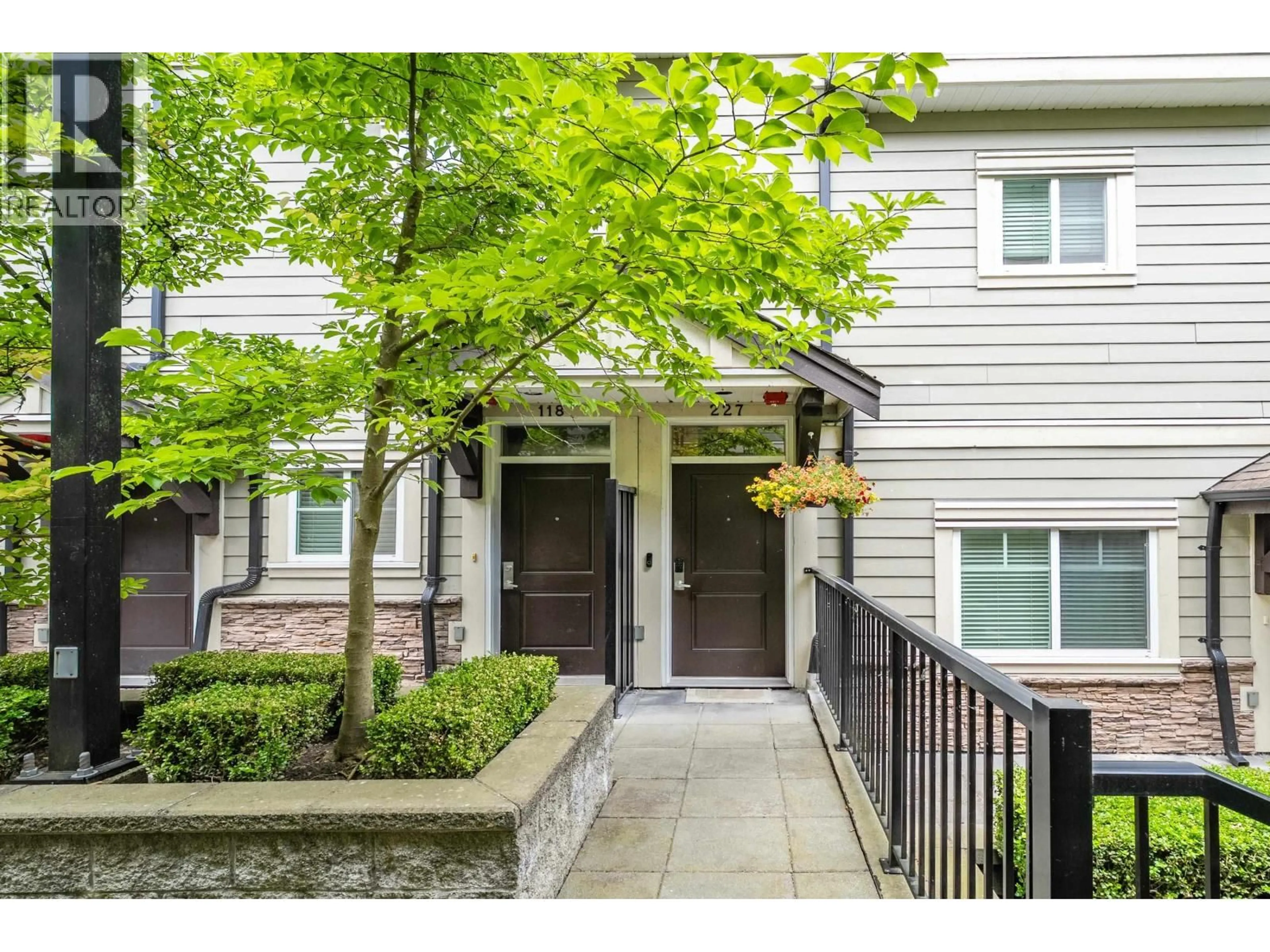 Unknown for 227 - 3888 NORFOLK STREET, Burnaby British Columbia V5G1E5