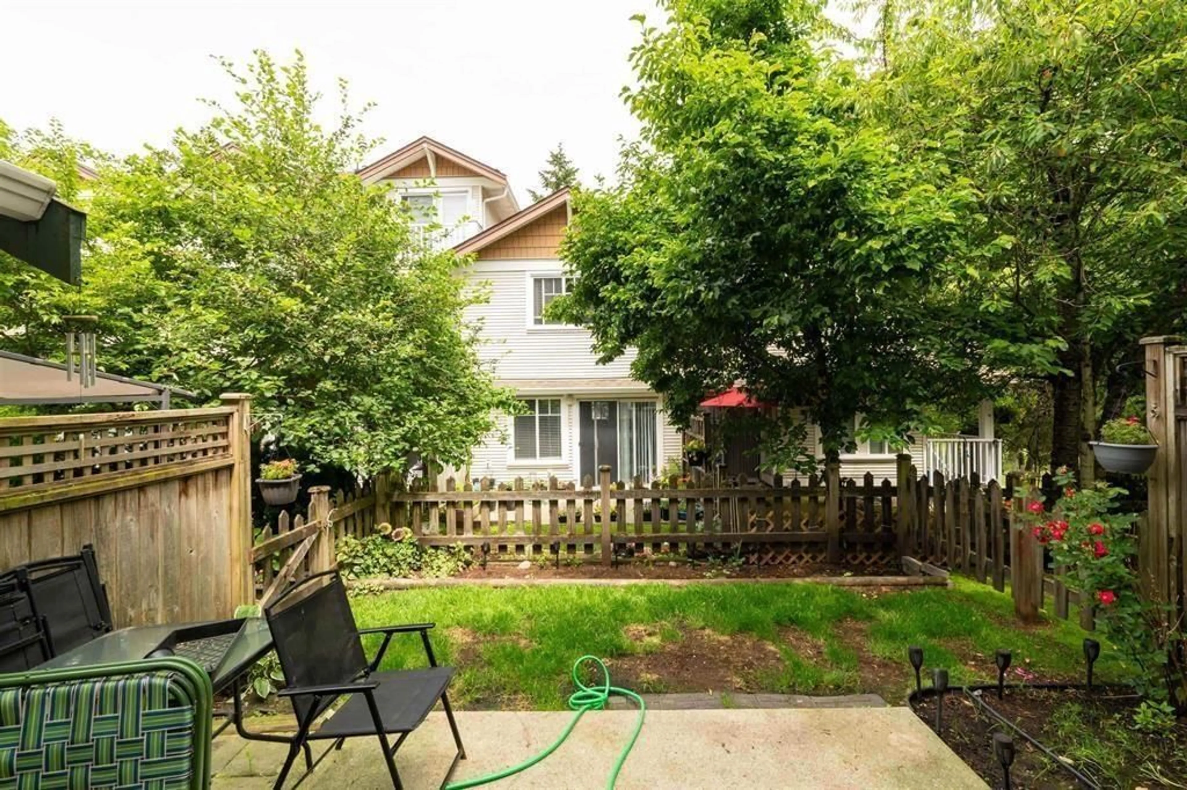 Patio, street for 80 - 12711 64, Surrey British Columbia V3W3P3
