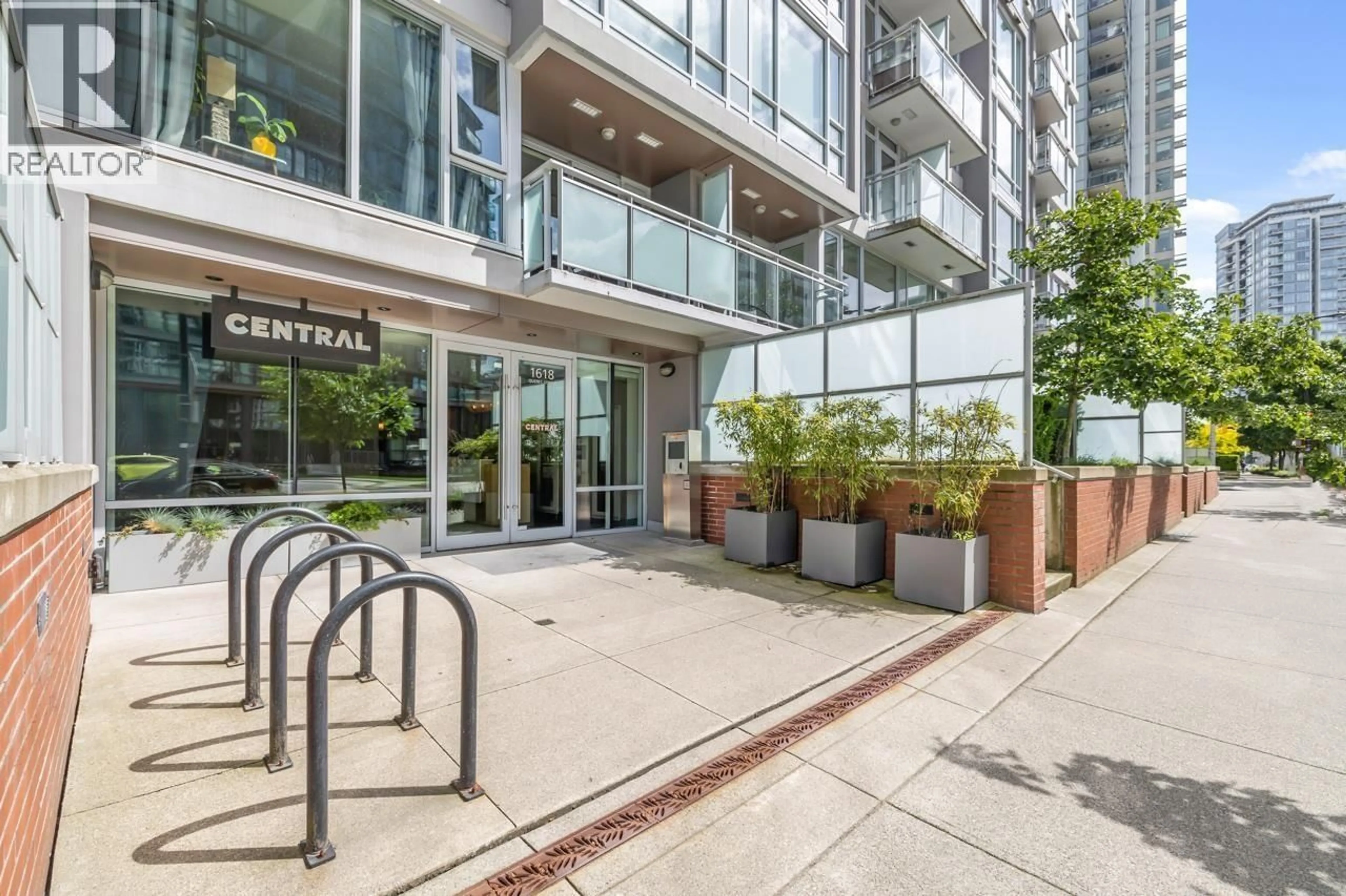 Unknown for 1706 - 1618 QUEBEC STREET, Vancouver British Columbia V6A0C5