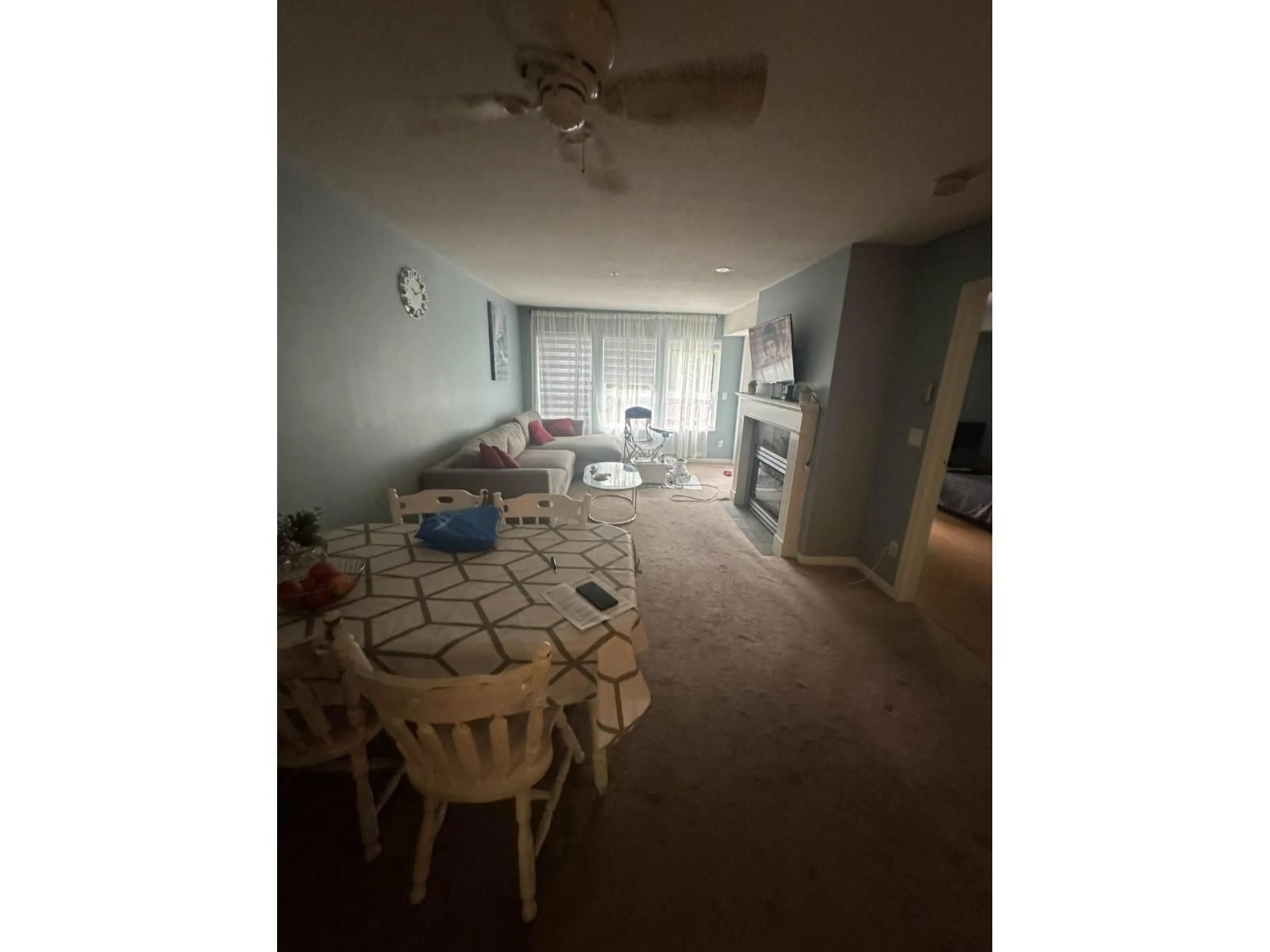 A pic of a room for 210 - 9668 148, Surrey British Columbia V3R0W2